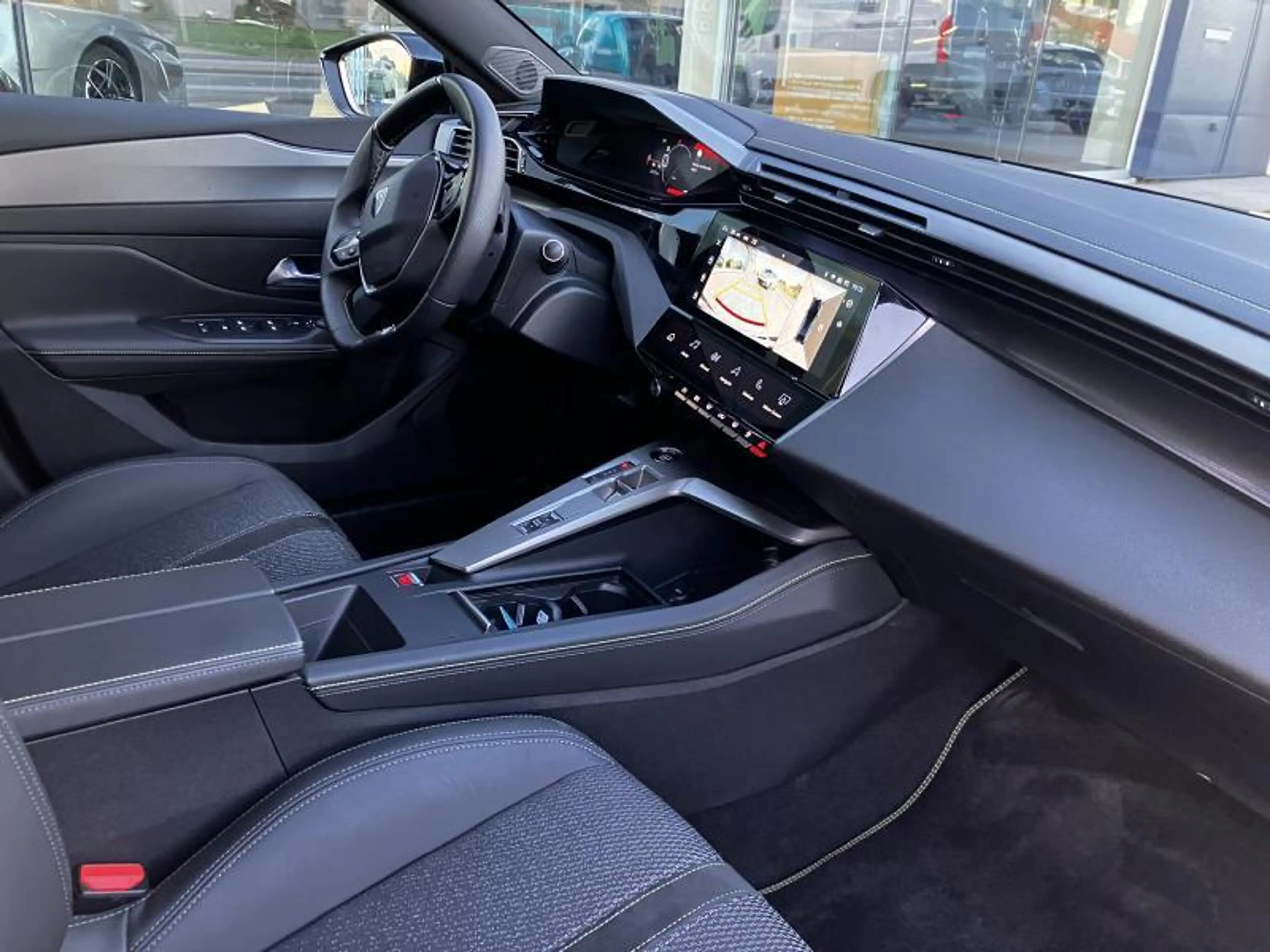 Peugeot 408 GT — photo 12
