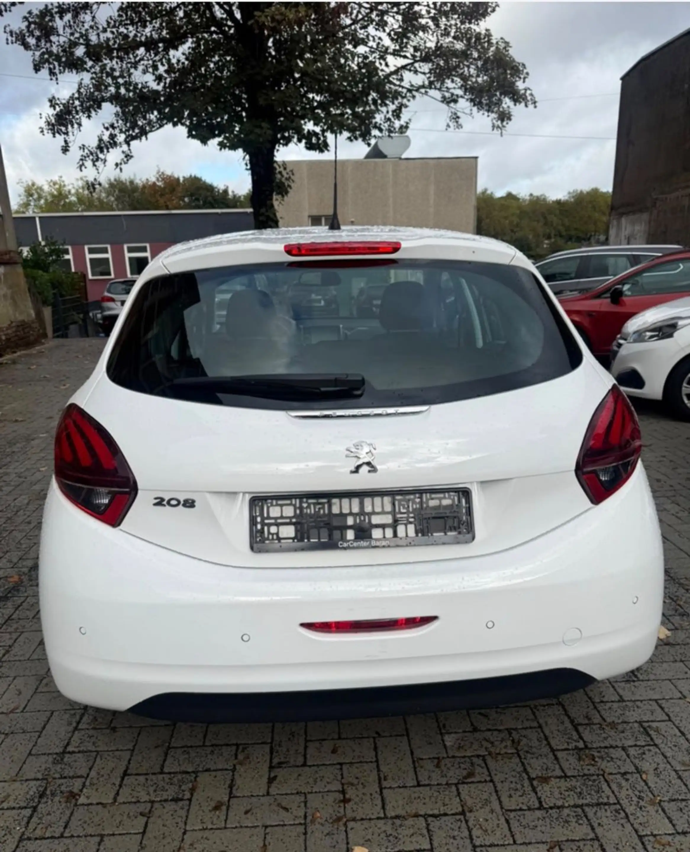 Peugeot 208 Signature — photo 5