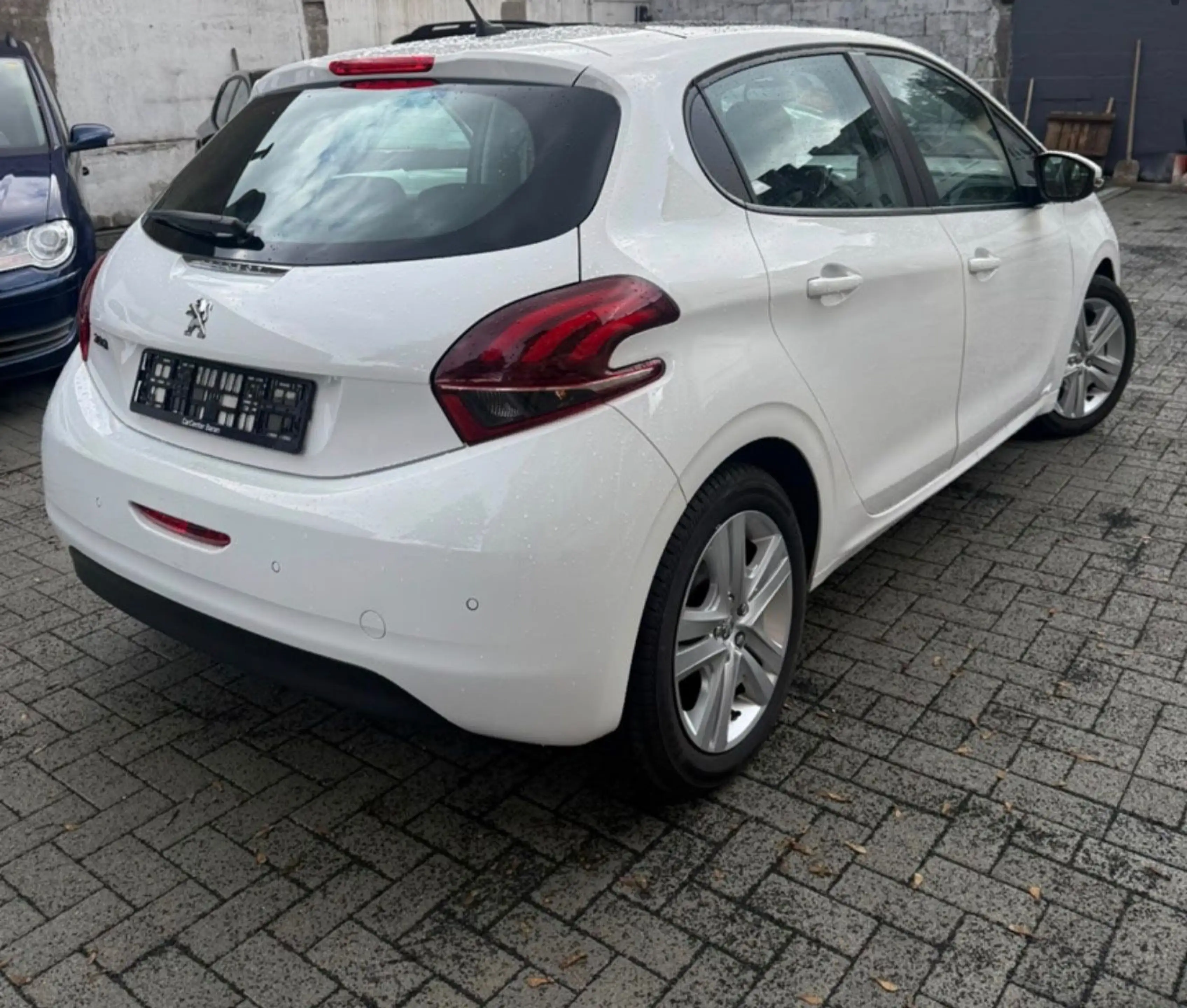 Peugeot 208 Signature — photo 6