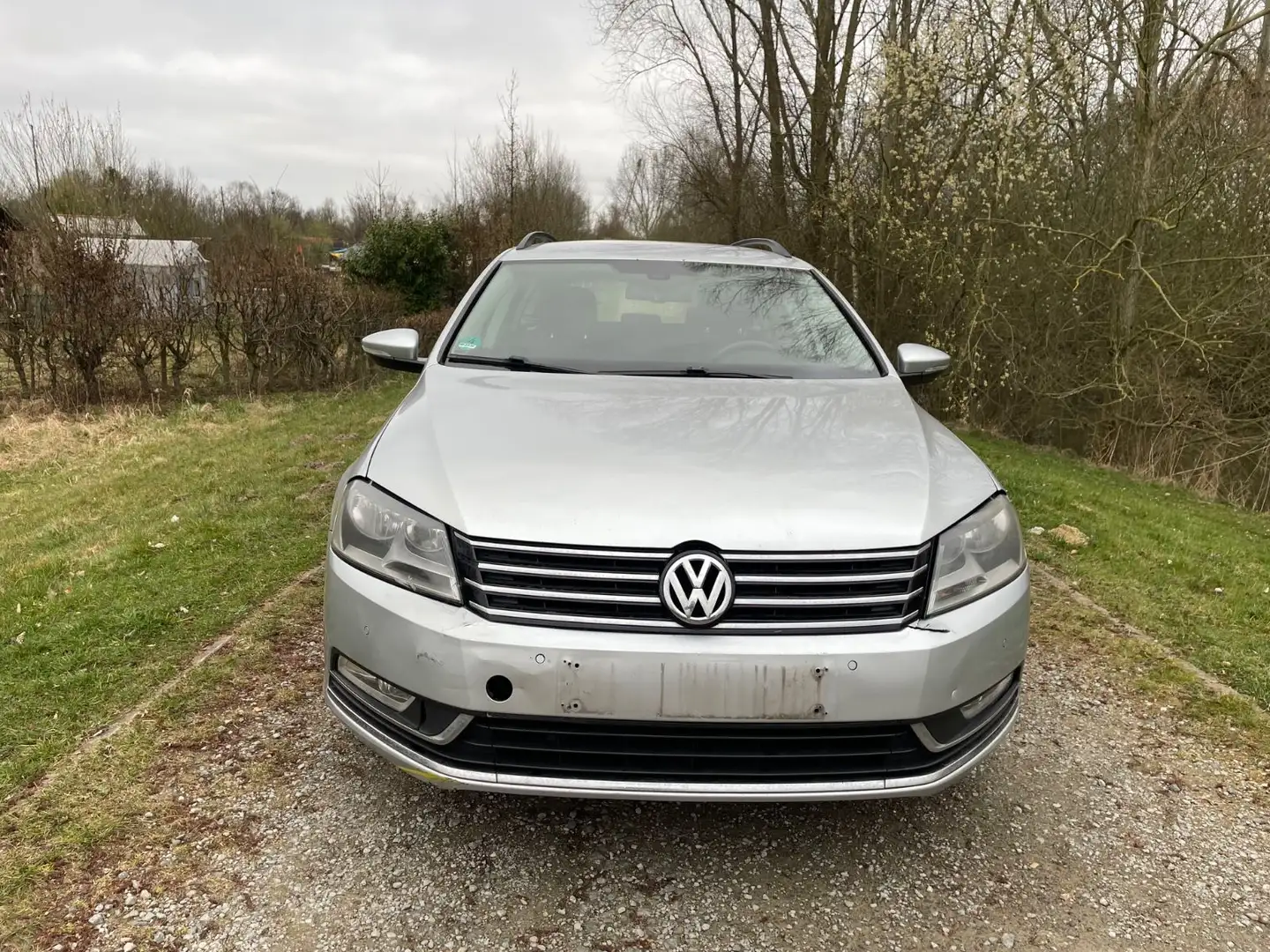 Volkswagen Passat Variant Comfortline 1.6l TDI Tüv=07/25 VB Argento - 2