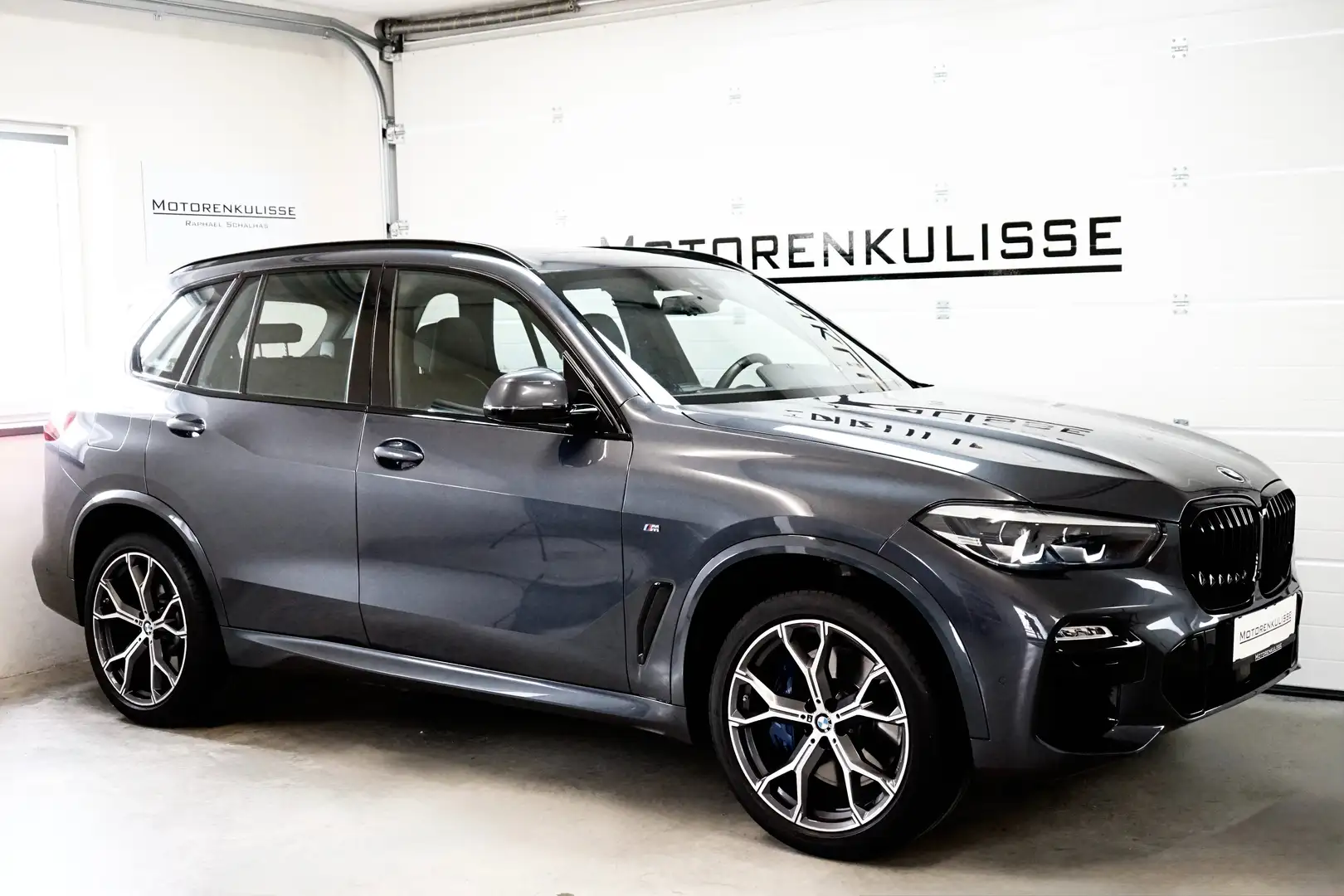 BMW X5 xDrive45e M Sport Aut - HeadUp - PANO - LC Prof. Grau - 1