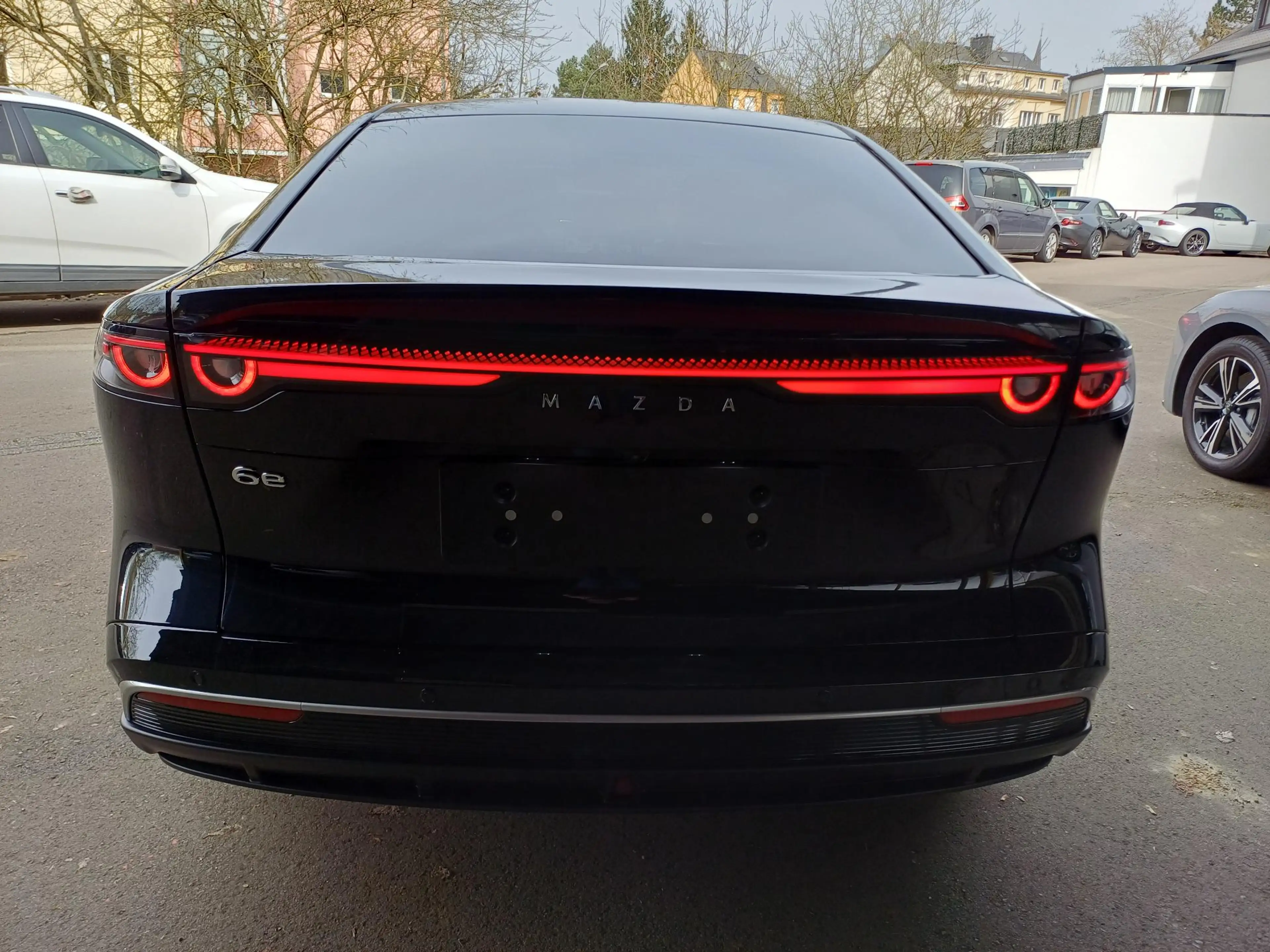 Mazda 6e Mazda BEV 68.8 kWh 190kW Takumi — photo 6