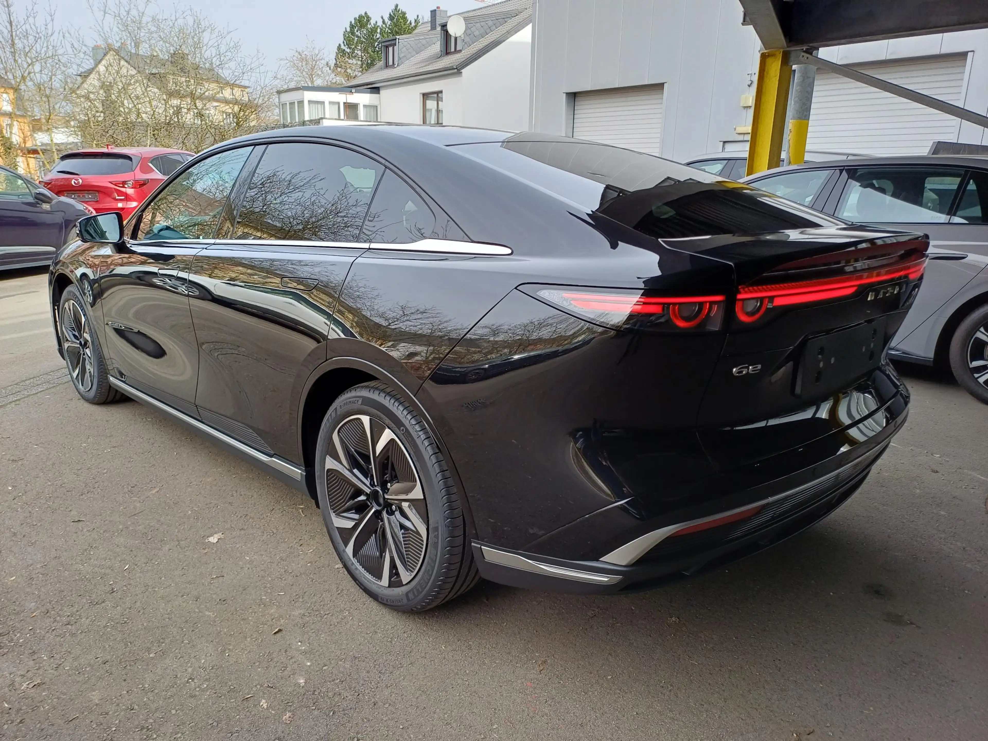 Mazda 6e Mazda BEV 68.8 kWh 190kW Takumi — photo 4