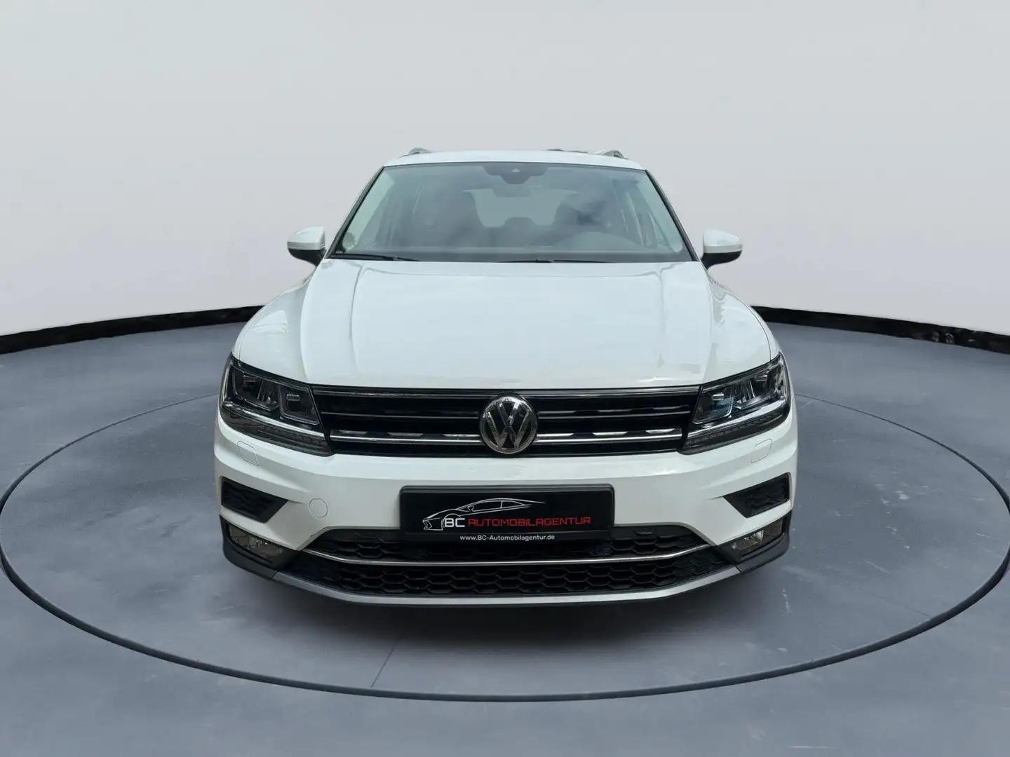 Volkswagen Tiguan Highline BMT* ACC*LED*SPURH.*SHZ* Weiß - 2