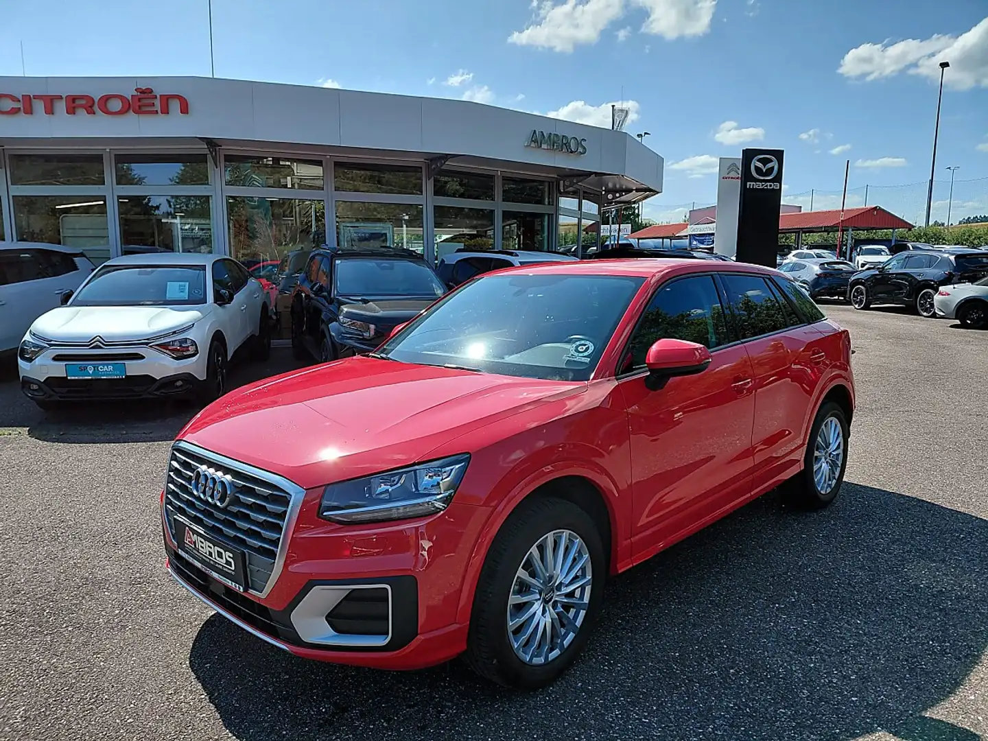 Audi Q2 1,0 TFSI Design Rot - 1
