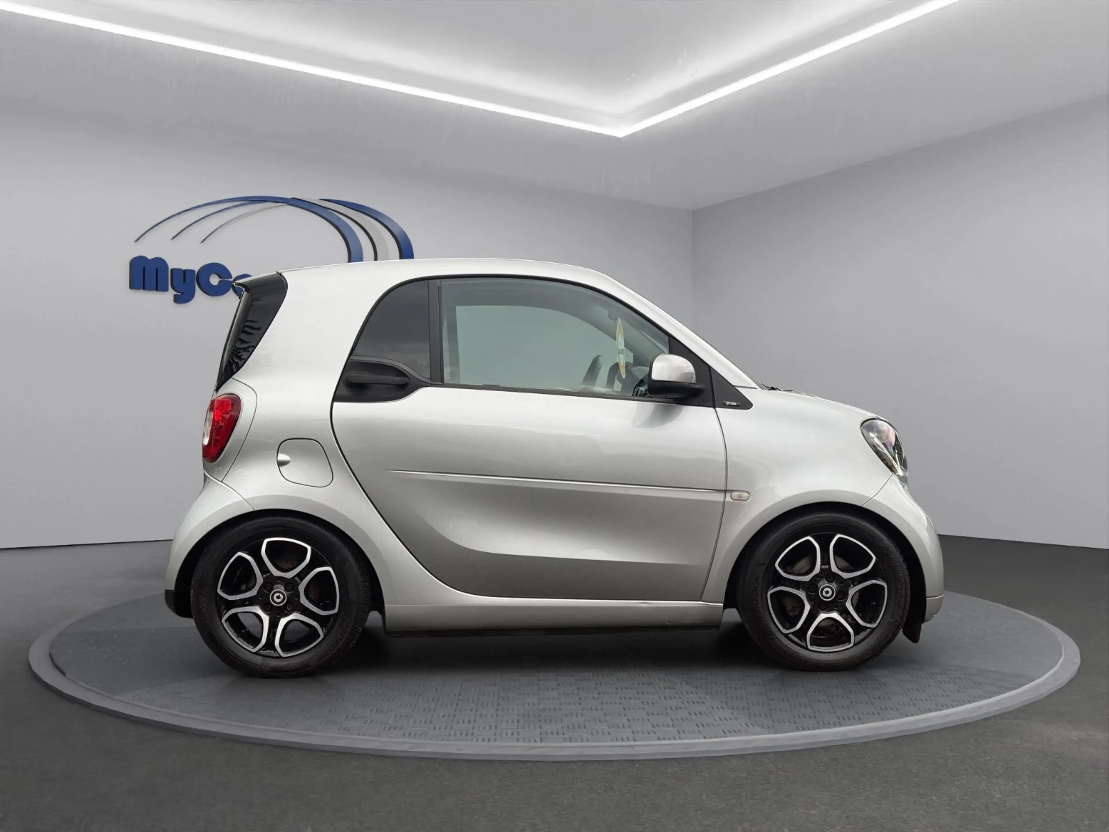 smart forTwo I Leder I JBL Sound I LEDI18 Zoll 4Season — photo 12