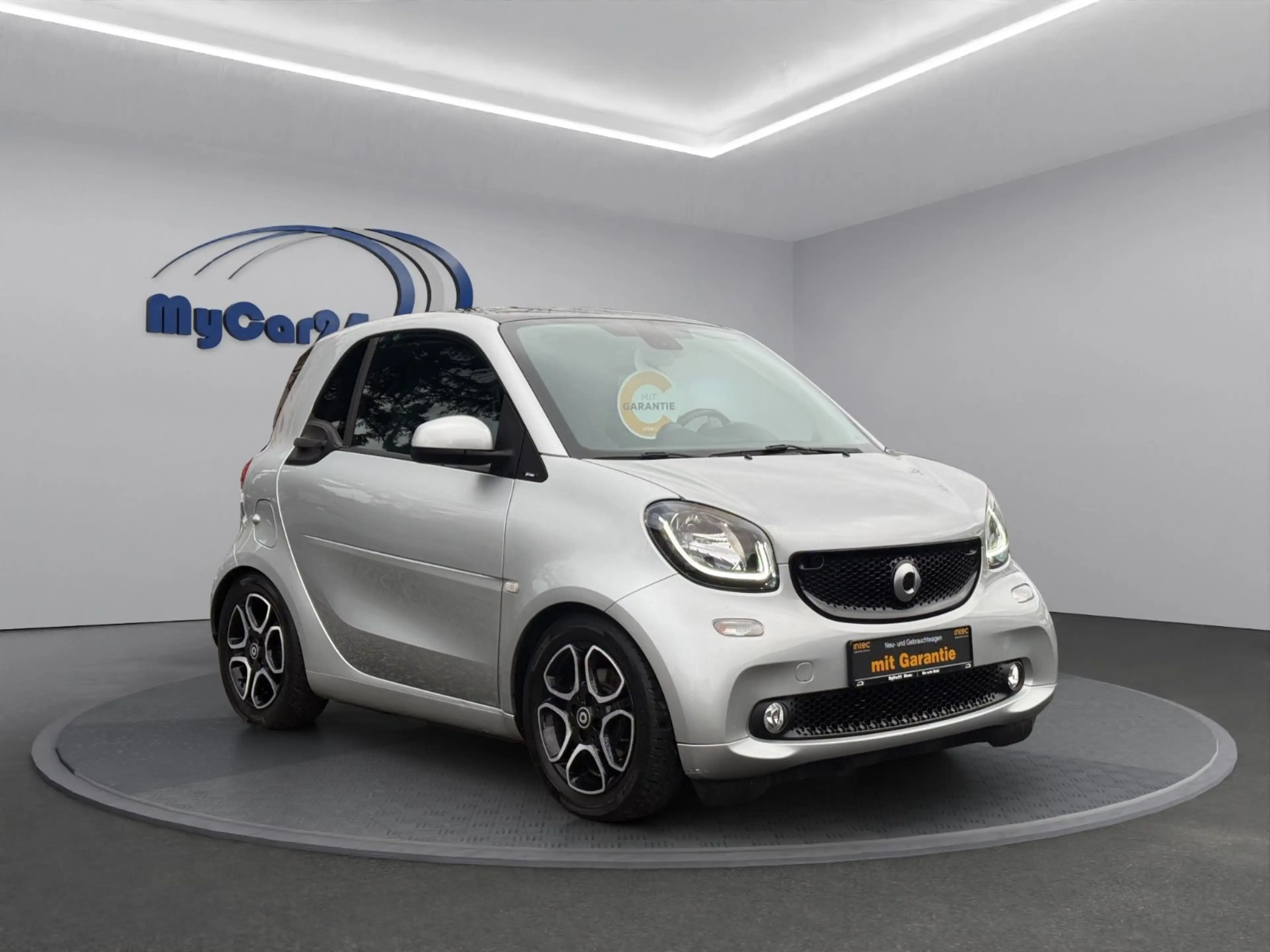 smart forTwo I Leder I JBL Sound I LEDI18 Zoll 4Season — photo 2