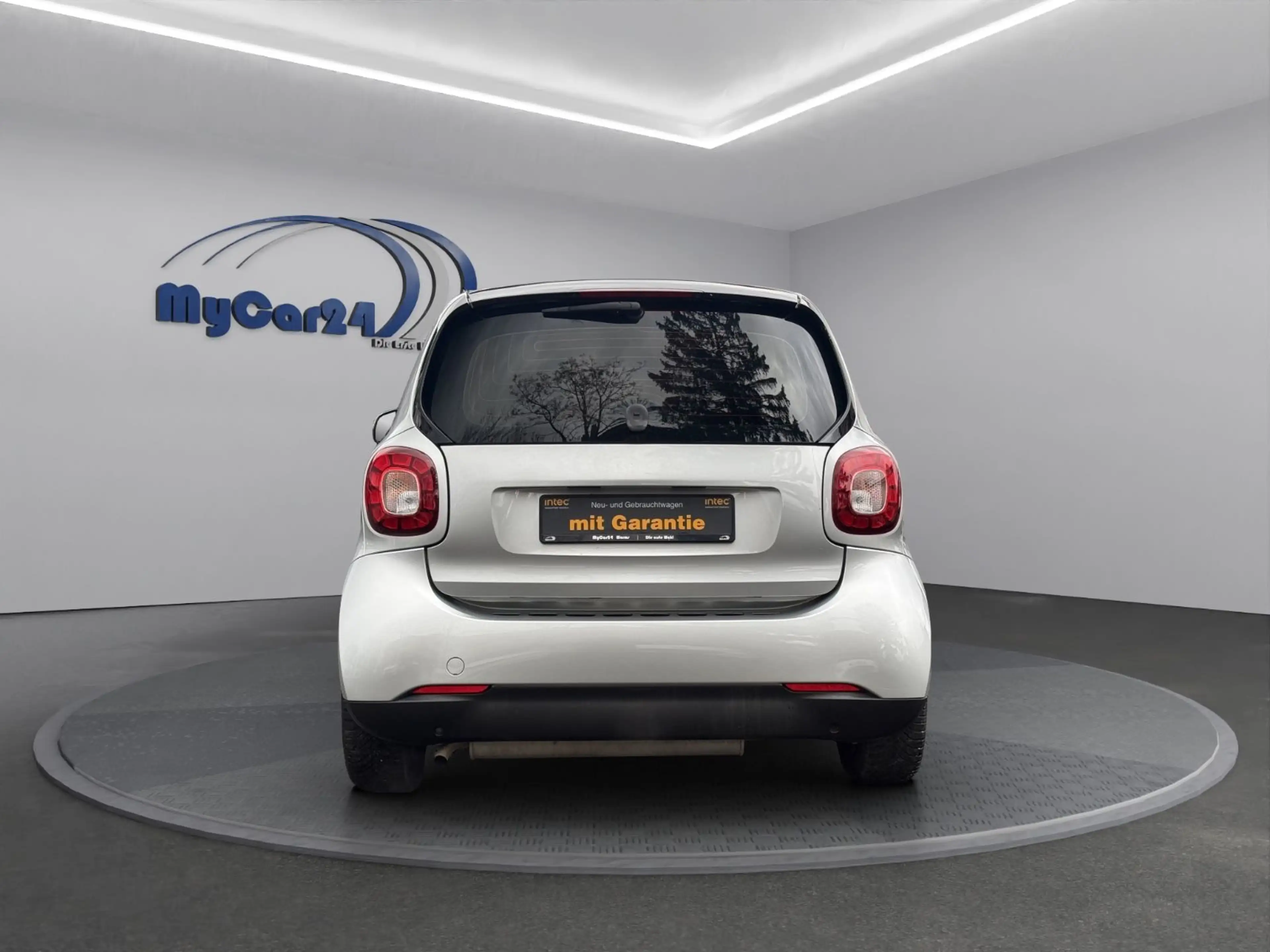 smart forTwo I Leder I JBL Sound I LEDI18 Zoll 4Season — photo 8