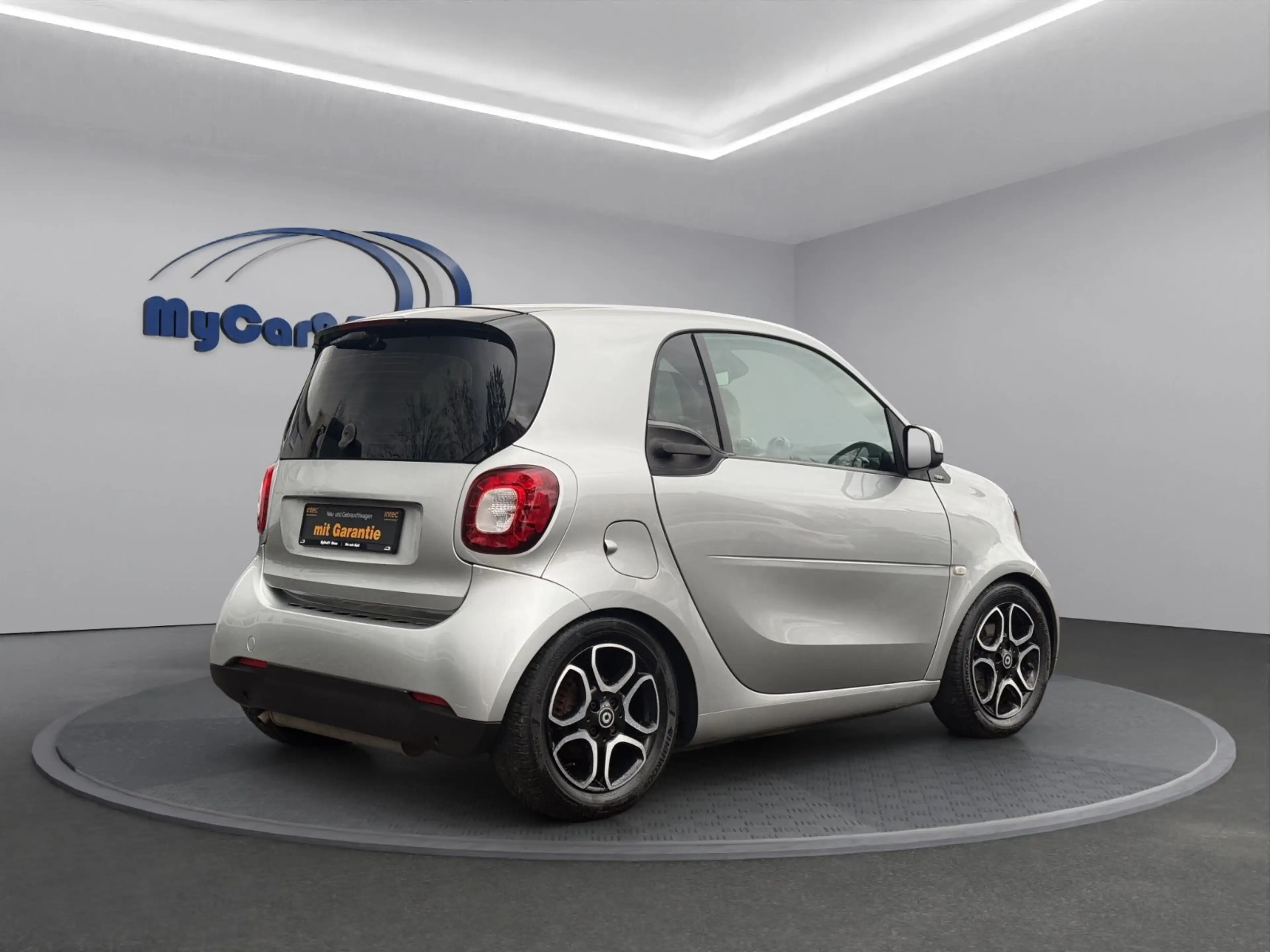 smart forTwo I Leder I JBL Sound I LEDI18 Zoll 4Season — photo 6