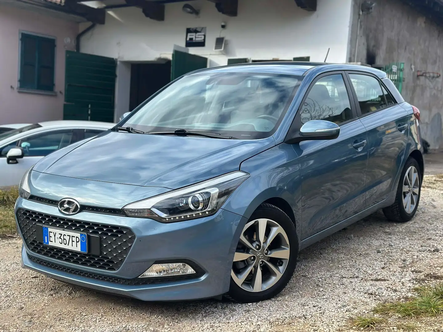 Hyundai i20 i20 1.2 84 CV 5 porte Comfort Blauw - 1