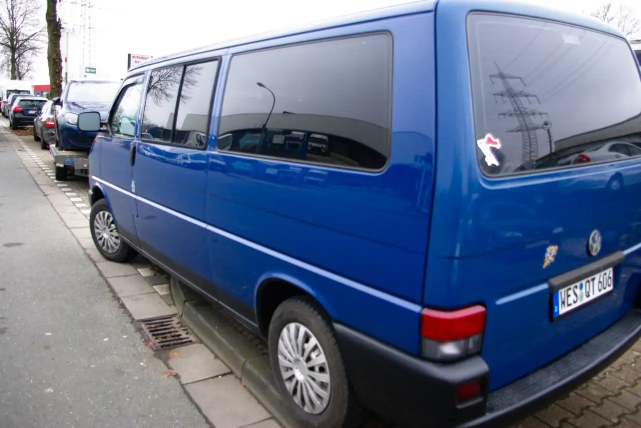 Volkswagen T4 Caravelle 2.5 TDI 65kW ** neuer Motor **, foto 5