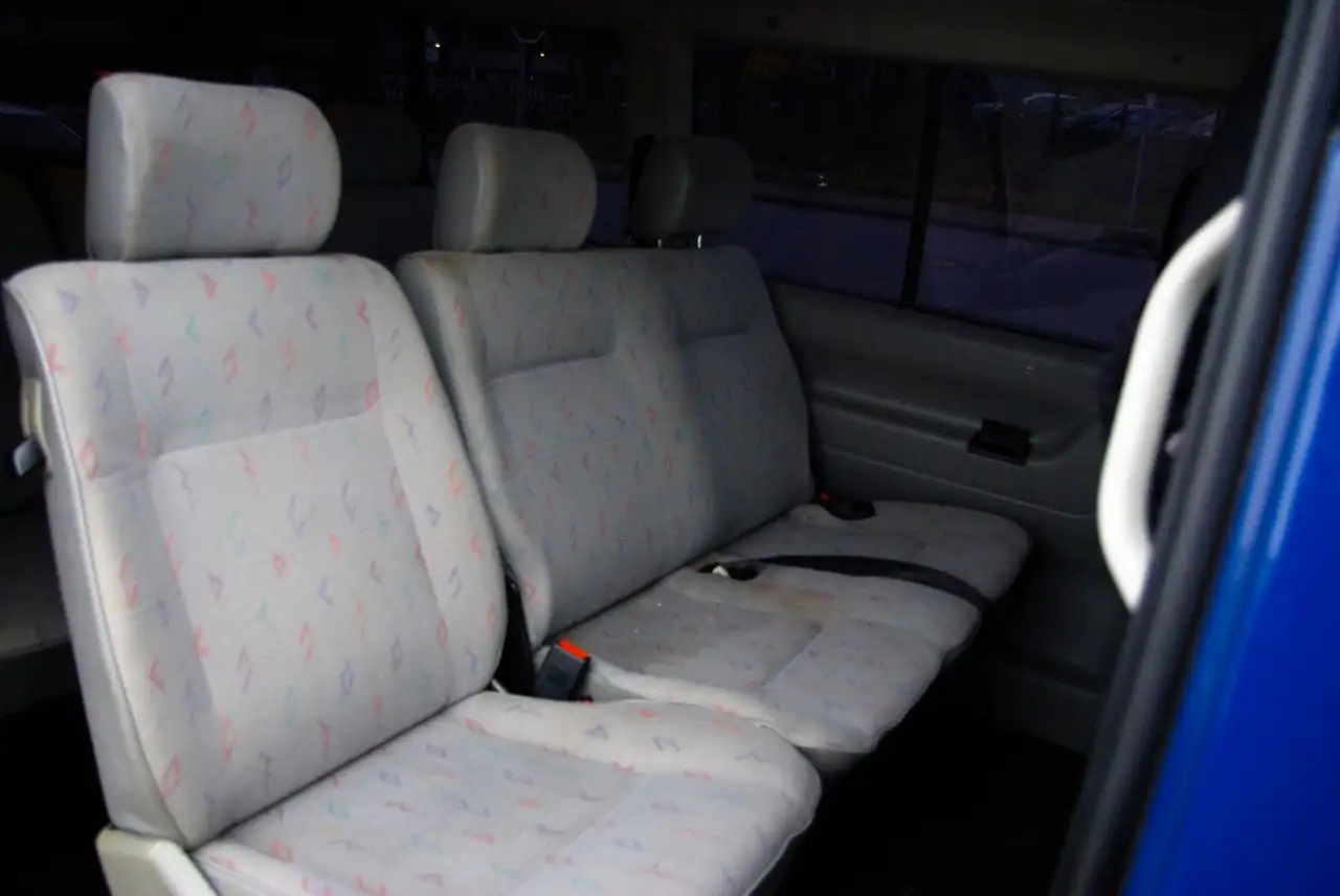 Volkswagen T4 Caravelle 2.5 TDI 65kW ** neuer Motor **, foto 7
