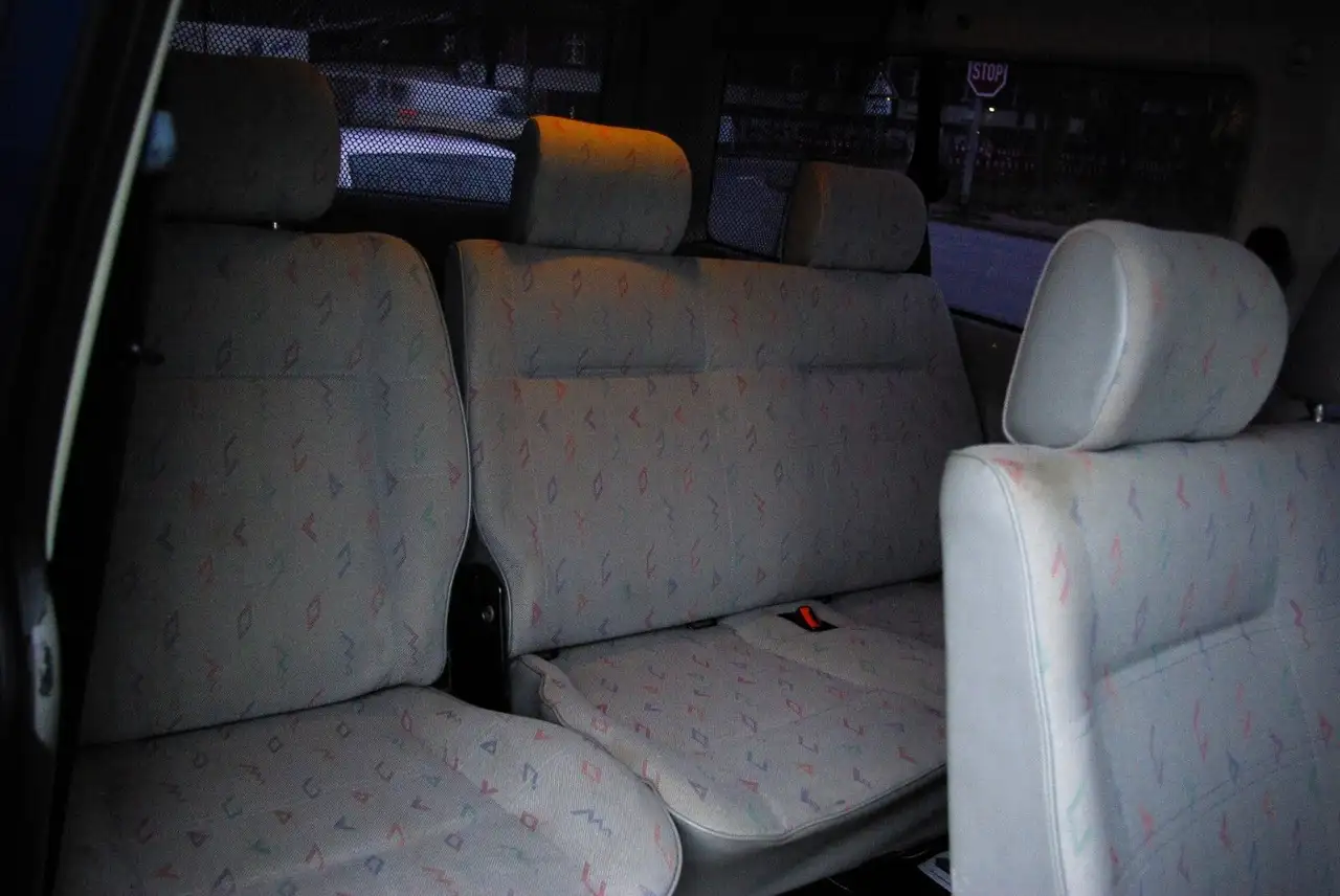 Volkswagen T4 Caravelle 2.5 TDI 65kW ** neuer Motor **, foto 6
