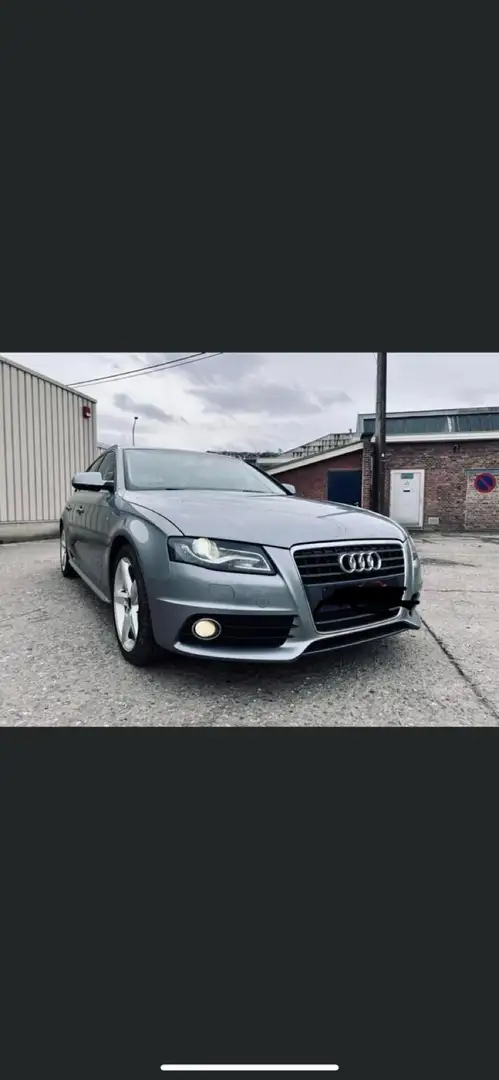 Audi A4 2.0 TDi S line Grijs - 2