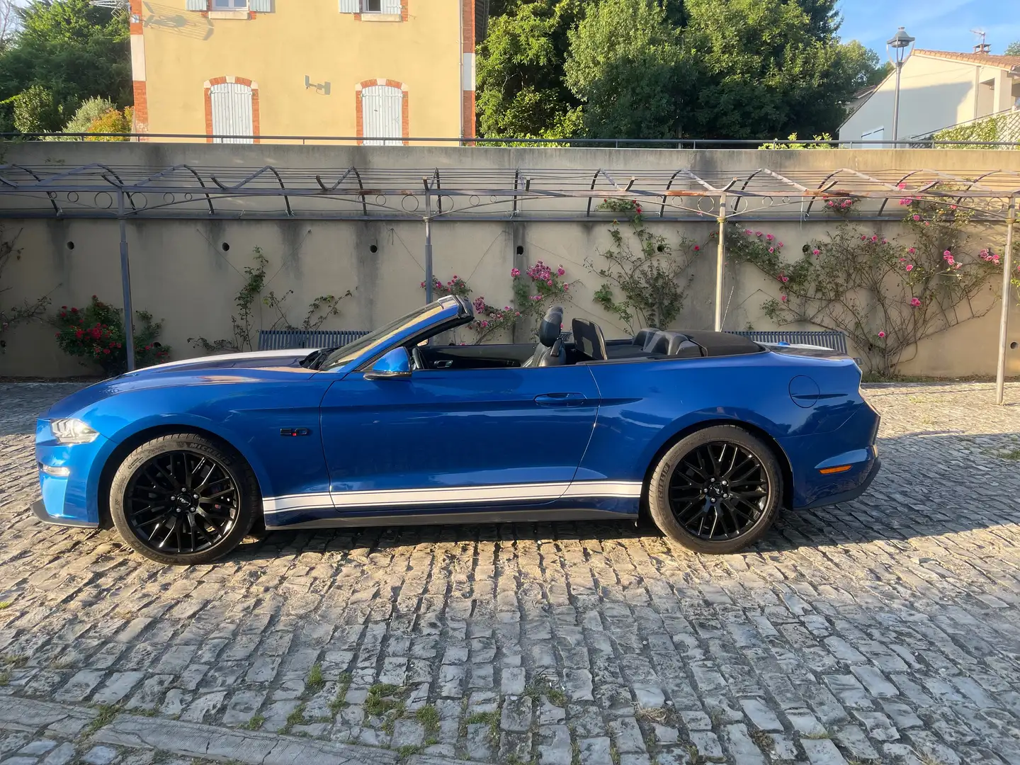 Ford Mustang Mustang Convertible V8 5.0 BVA10 GT Bleu - 1