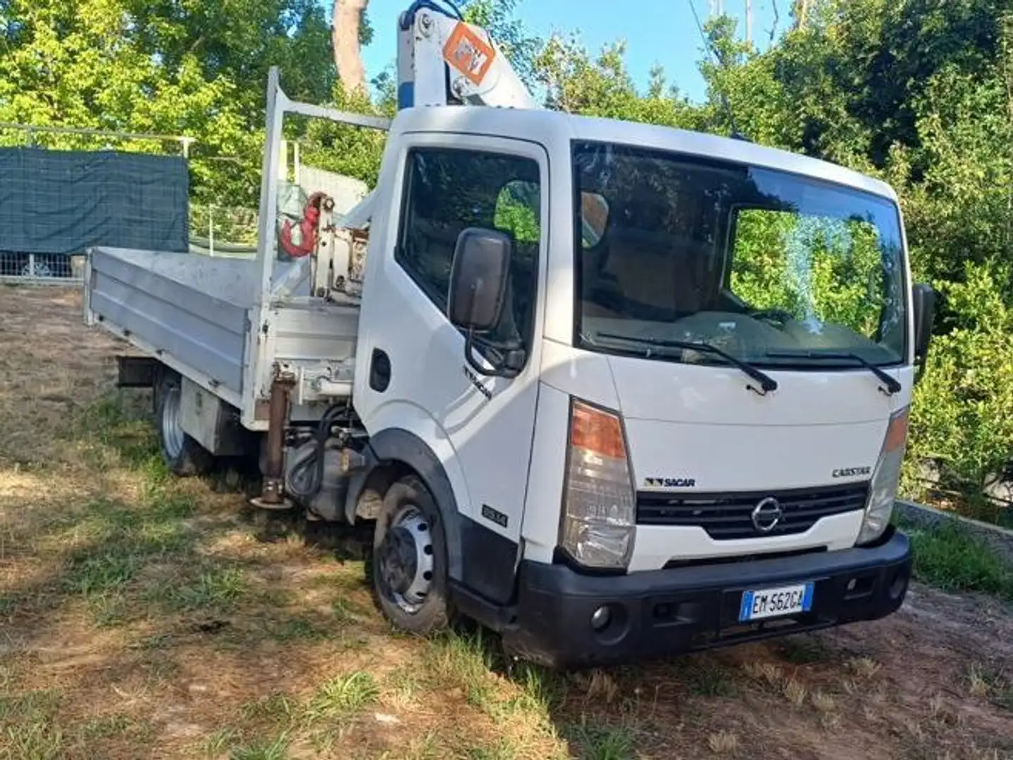 Nissan Cabstar Blanco - 2