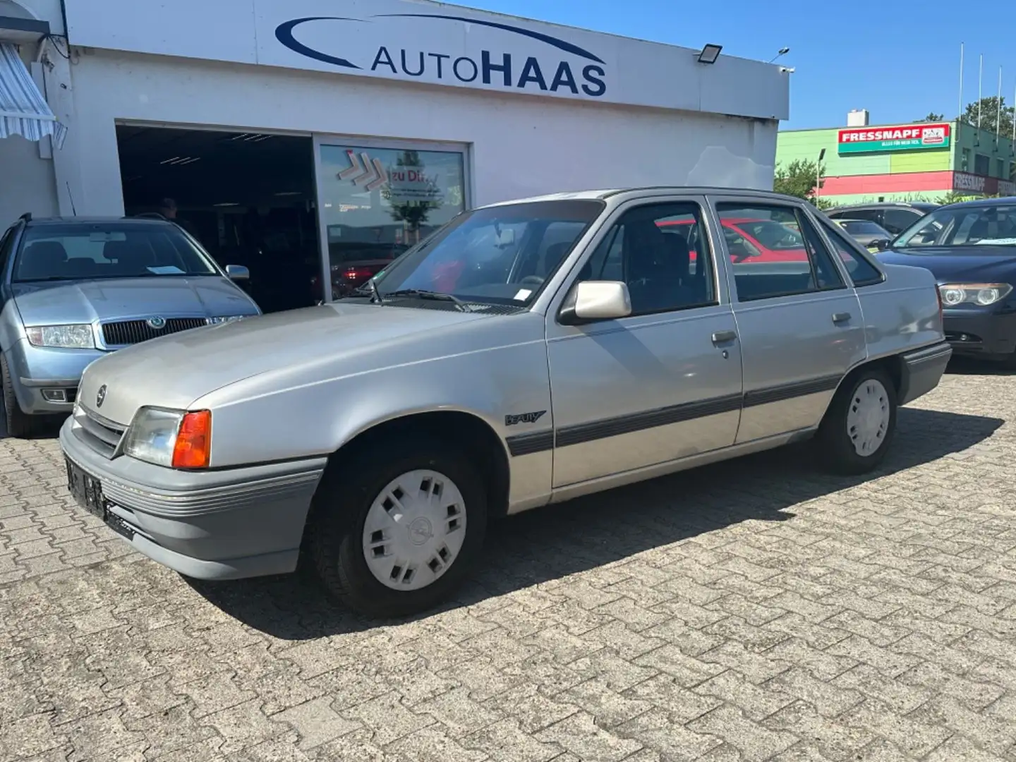 Opel Kadett E nur 49.900 km* 2.Hand*Schiebedach Srebrny - 1