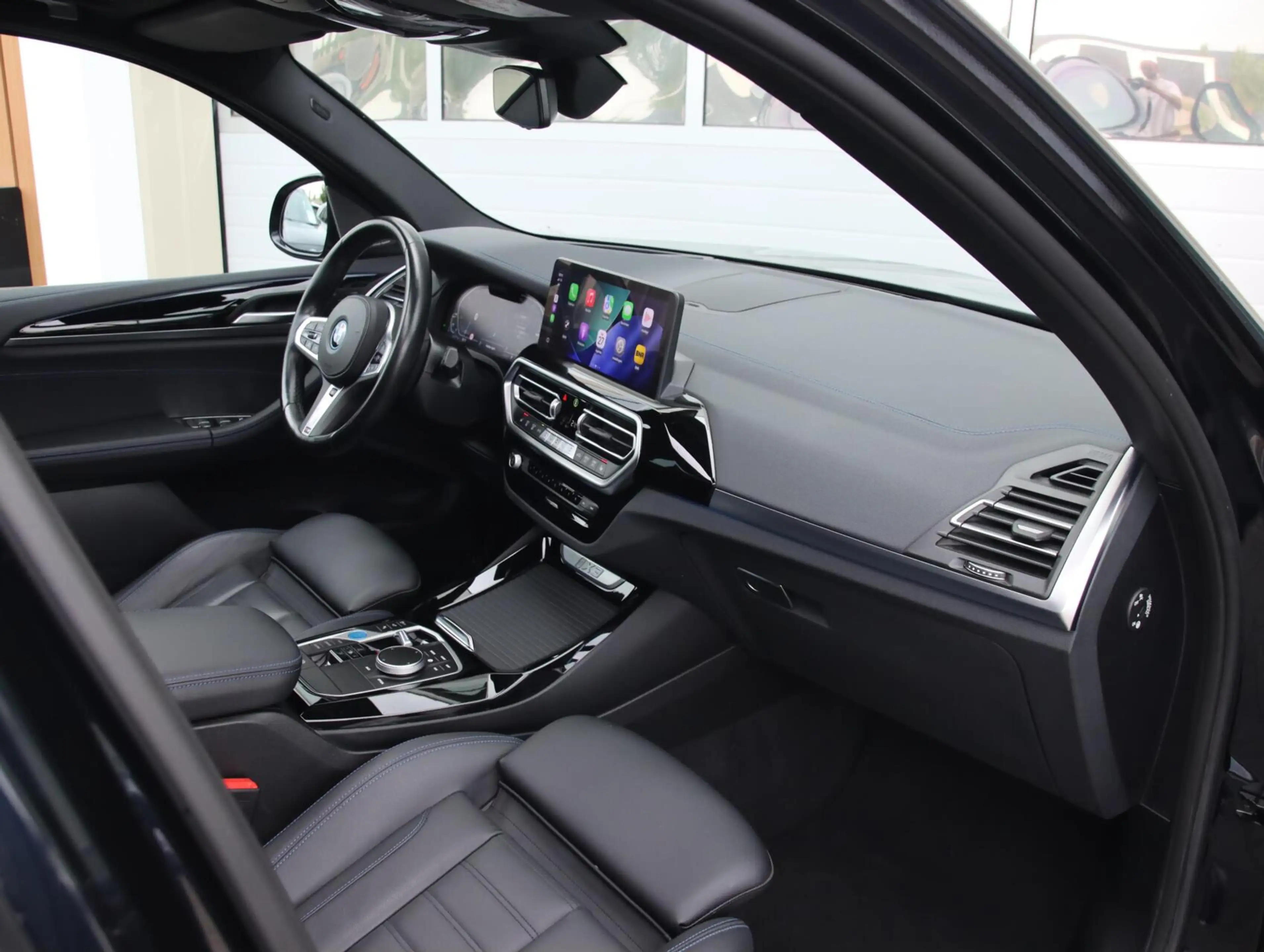 BMW iX3 High Executive 80 kWh | SOH 94% | Panoramadak | — photo 39