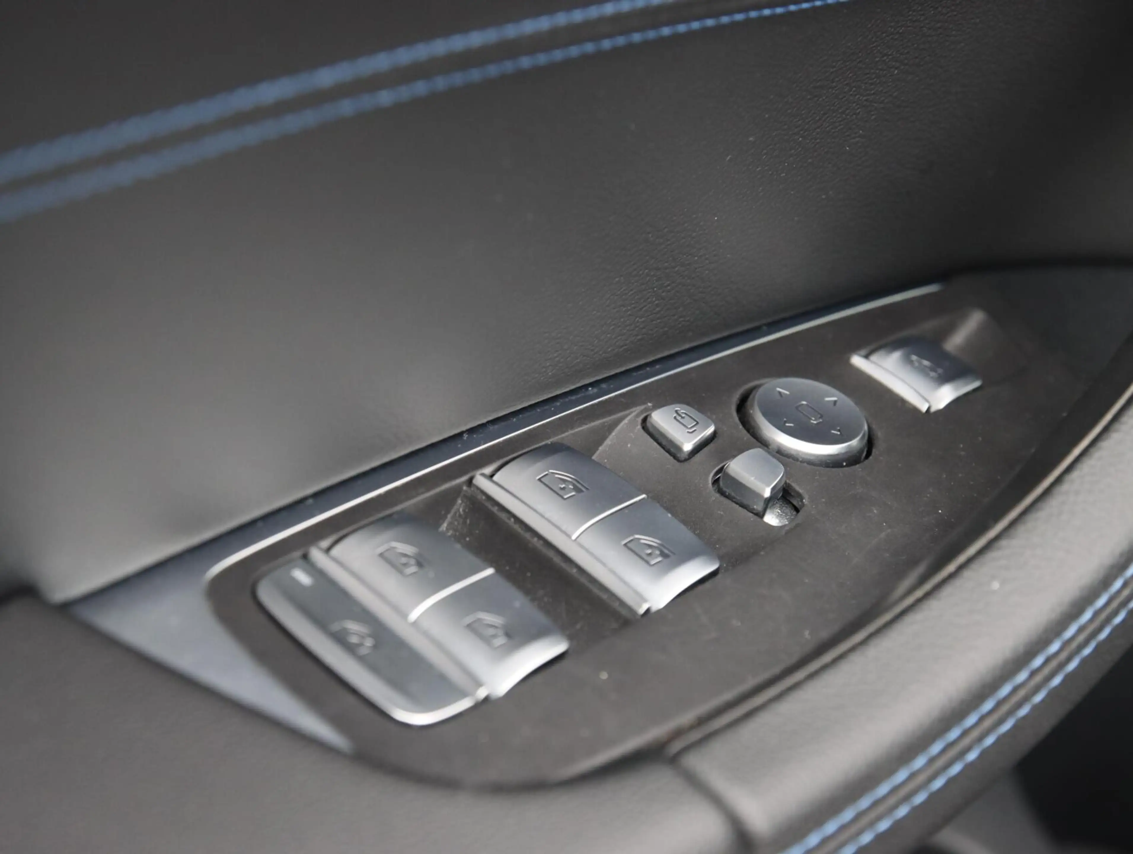 BMW iX3 High Executive 80 kWh | SOH 94% | Panoramadak | — photo 38