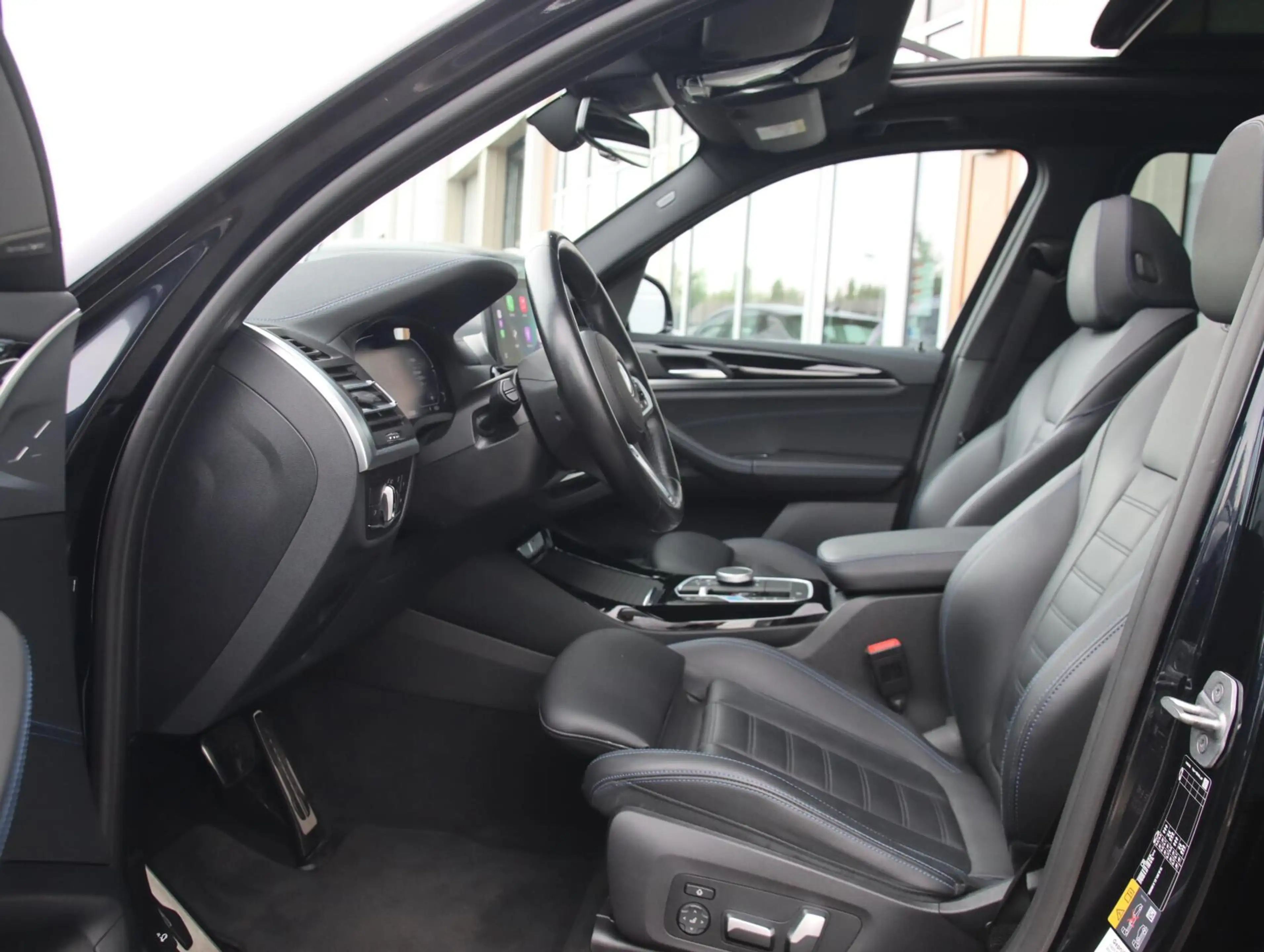 BMW iX3 High Executive 80 kWh | SOH 94% | Panoramadak | — photo 5