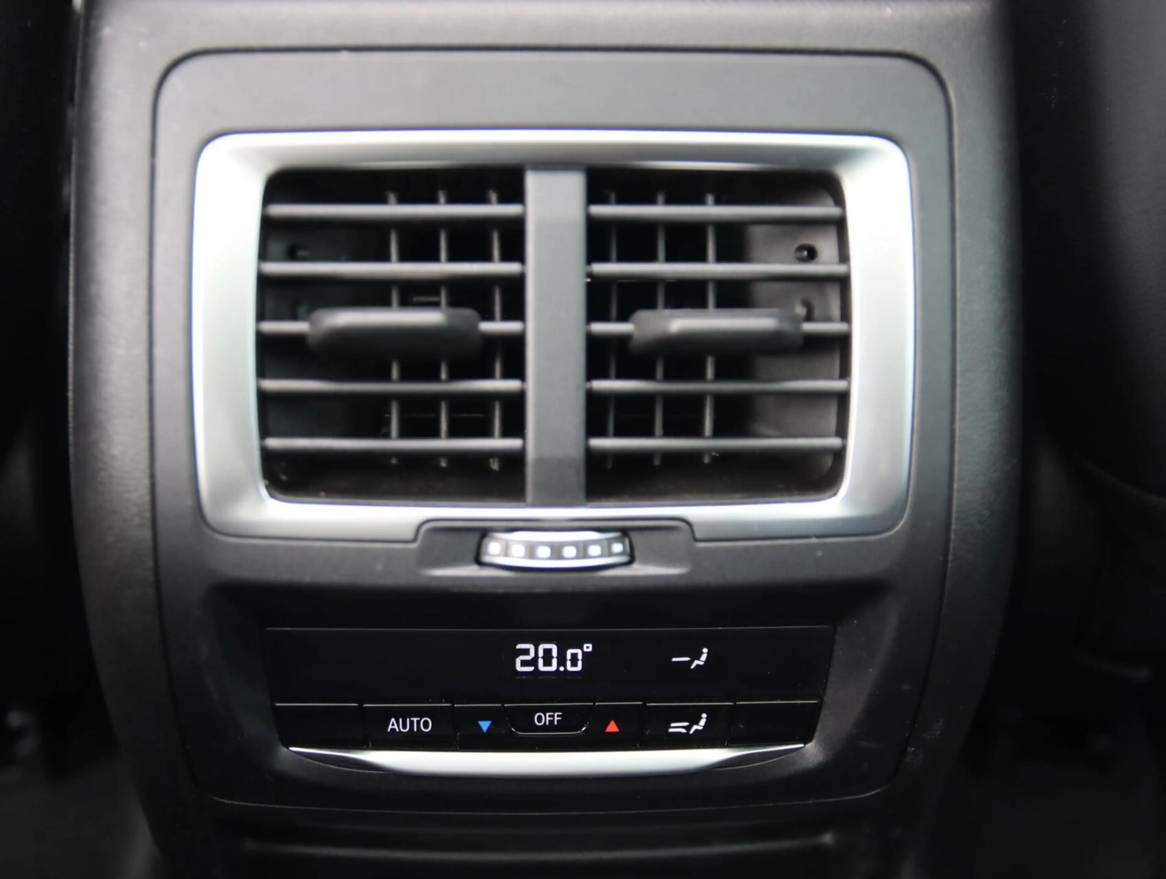 BMW iX3 High Executive 80 kWh | SOH 94% | Panoramadak | — photo 21