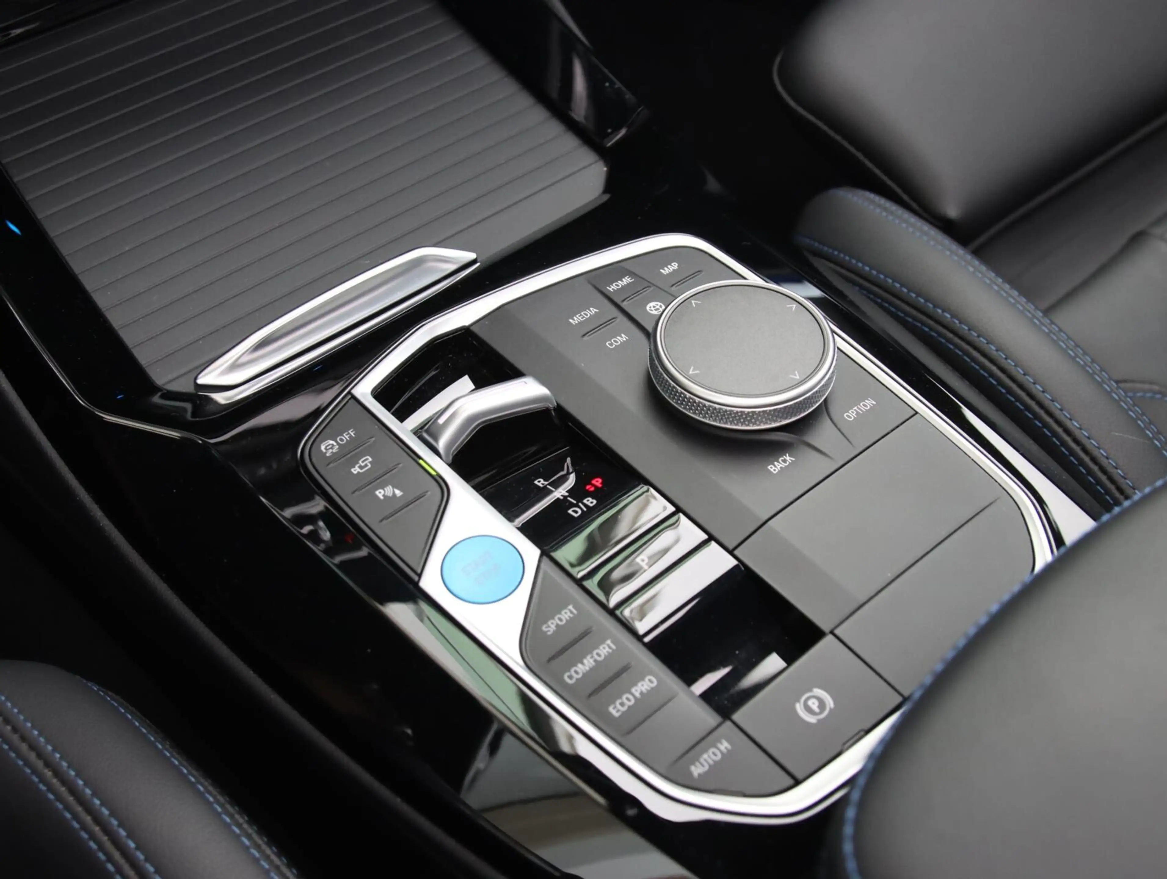 BMW iX3 High Executive 80 kWh | SOH 94% | Panoramadak | — photo 49