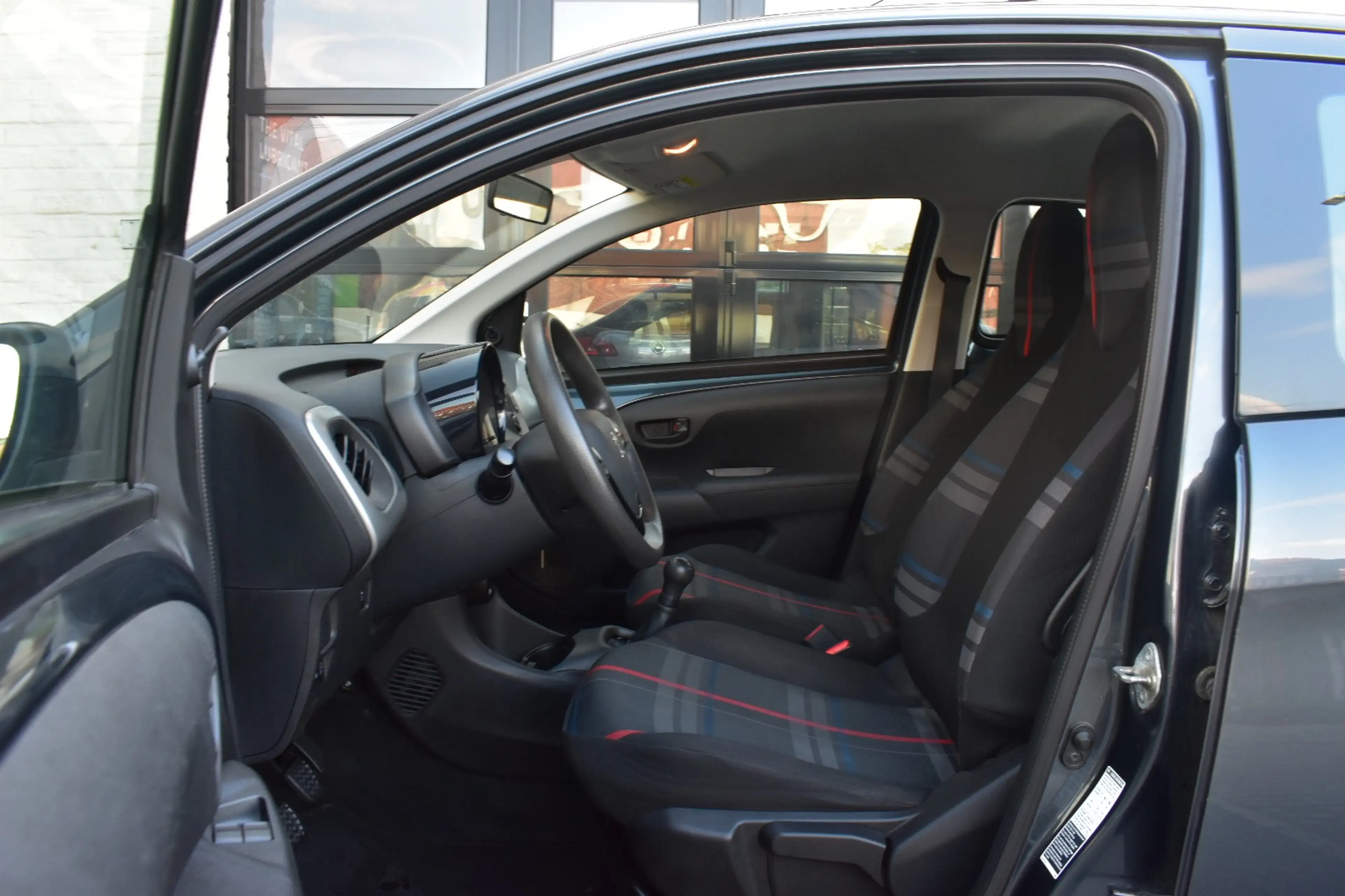 Peugeot 108 1.0 VTi Access / Xenon / Airco / Bluetooth / Garantie — photo 14
