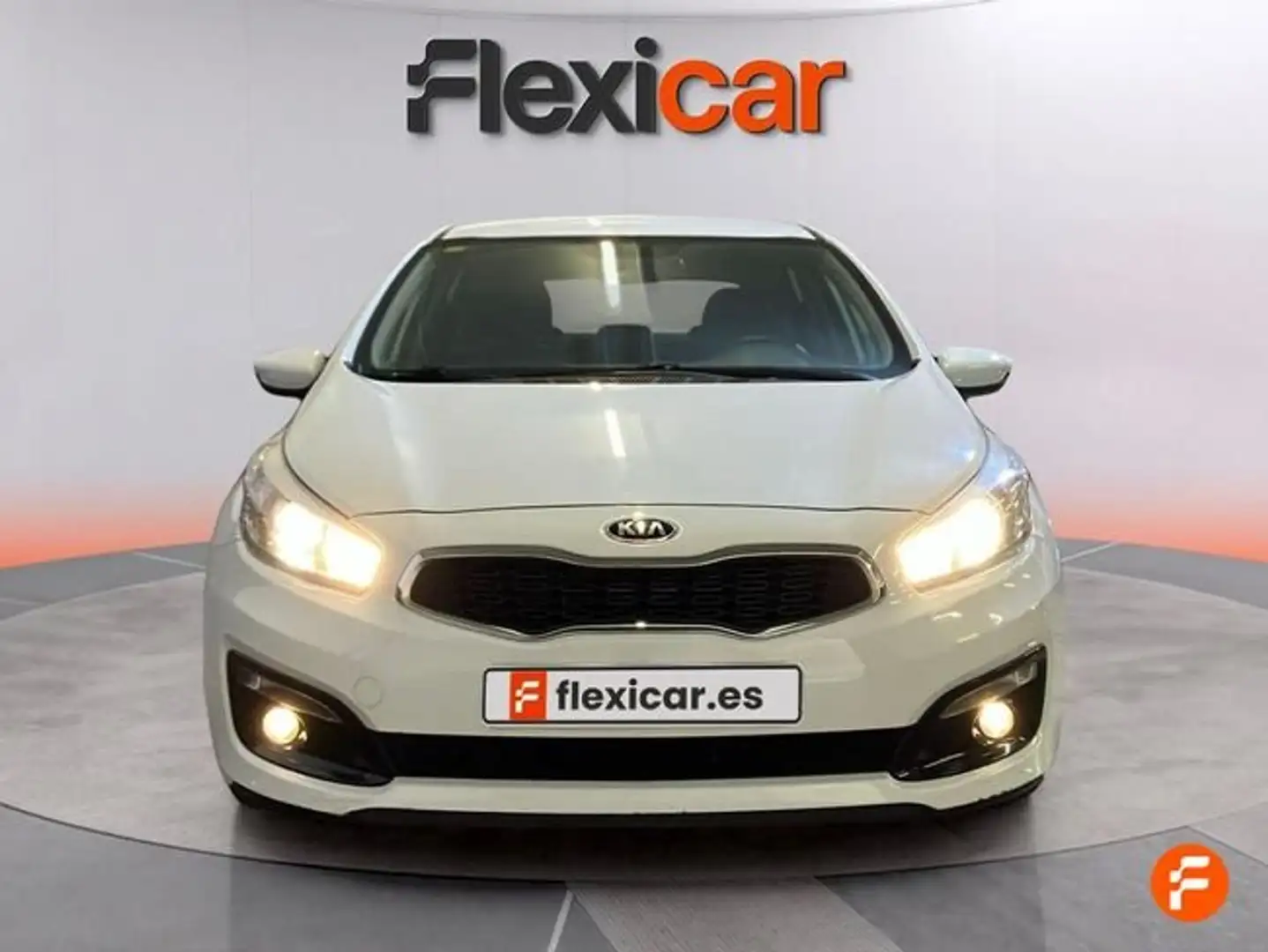 Kia Ceed / cee'd 1.4 CVVT 100CV Concept Blanc - 2