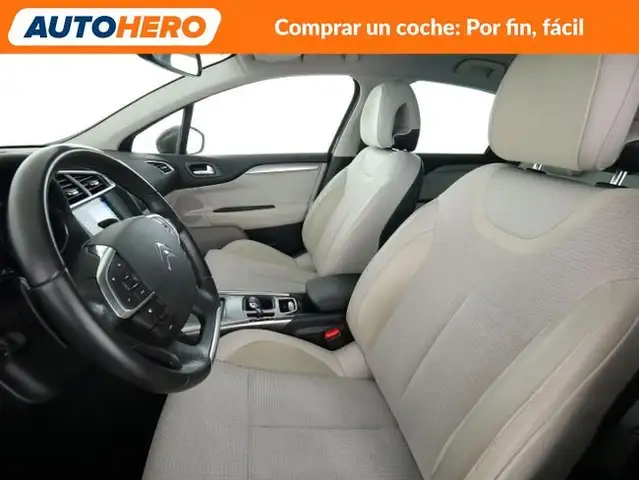 Citroen C4 view 11