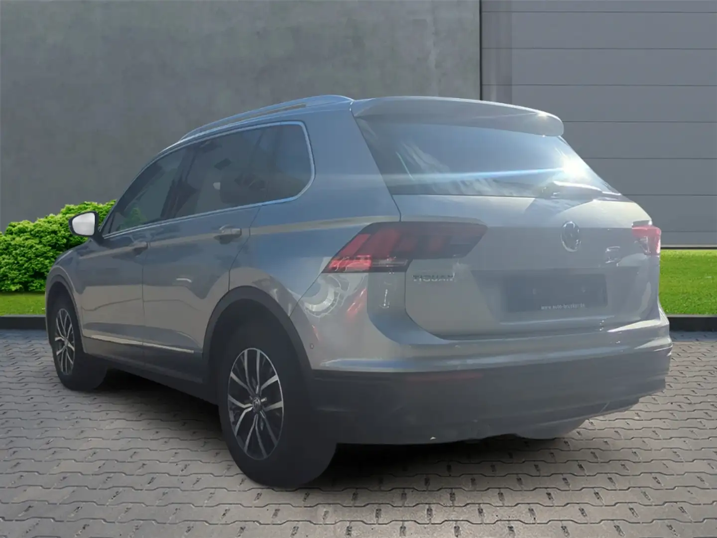 Volkswagen Tiguan Comfortline 2.0 TDI LED+Navi+Rückfahrkamera Argent - 2