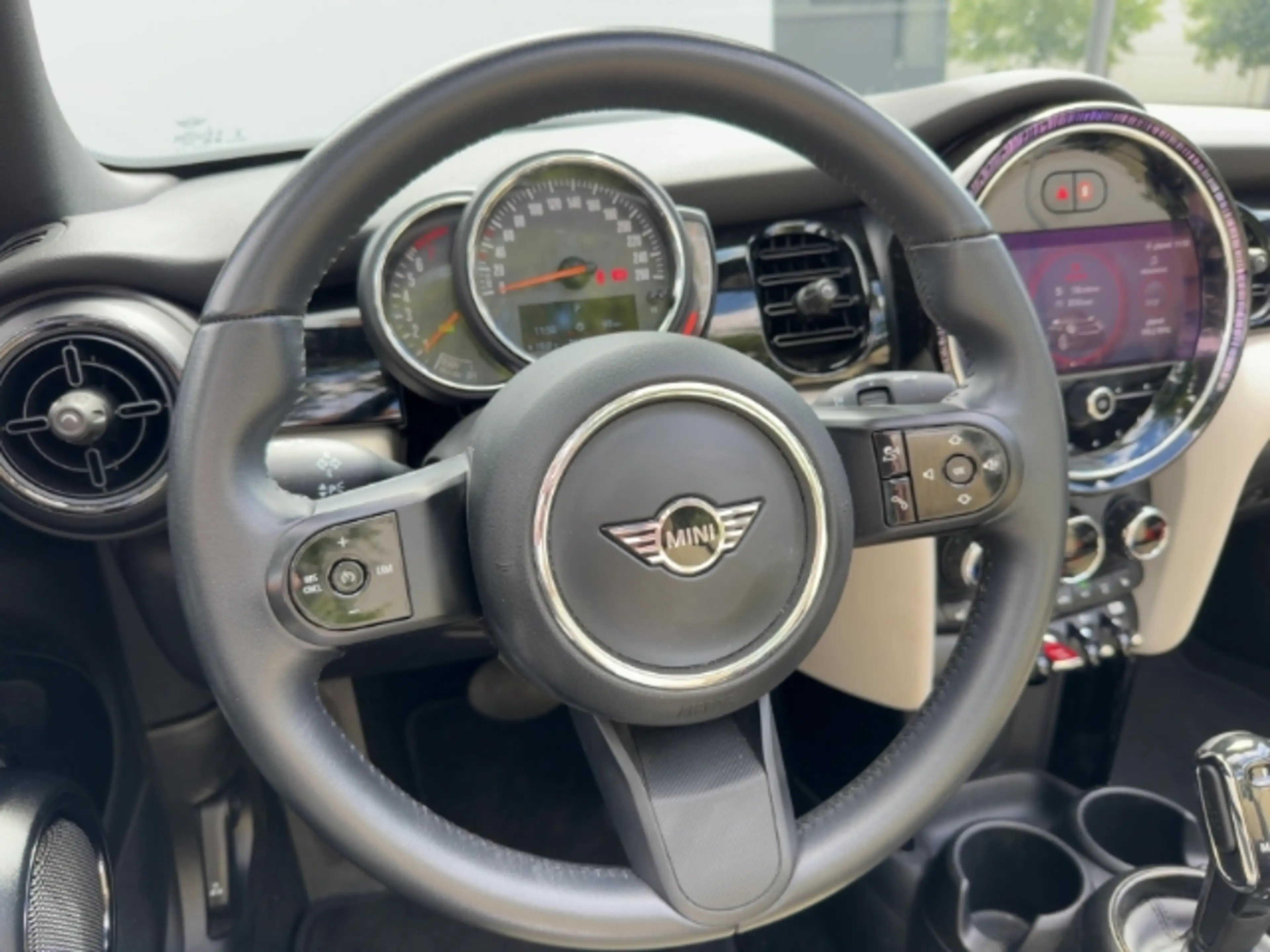 MINI Cooper Cabrio El. Verdeck LED Mehrzonenklima 2-Zonen-Klimaautom — photo 9