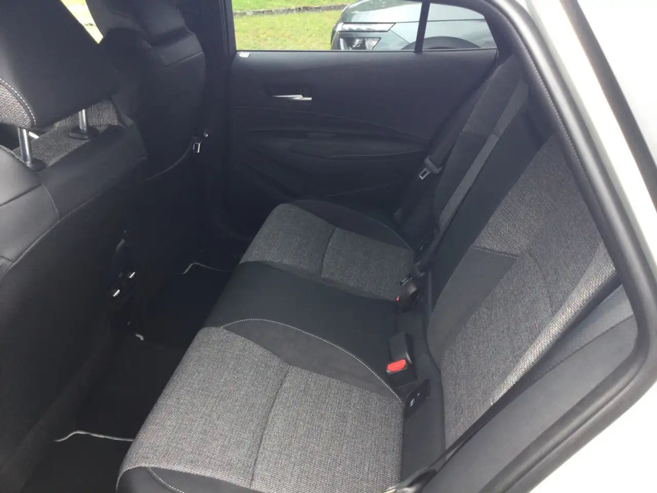Toyota Corolla Touring Sports 2.0 Hybrid Teamplayer 9