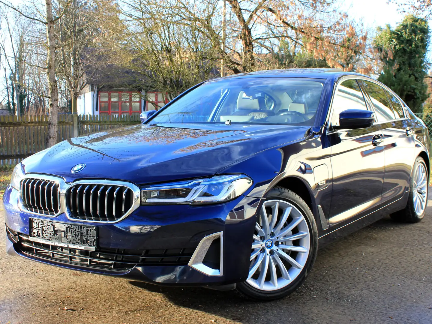 BMW 545 545 e xDrive Luxury Line Laser GSD HUD RFK VOLL 1H Albastru - 1