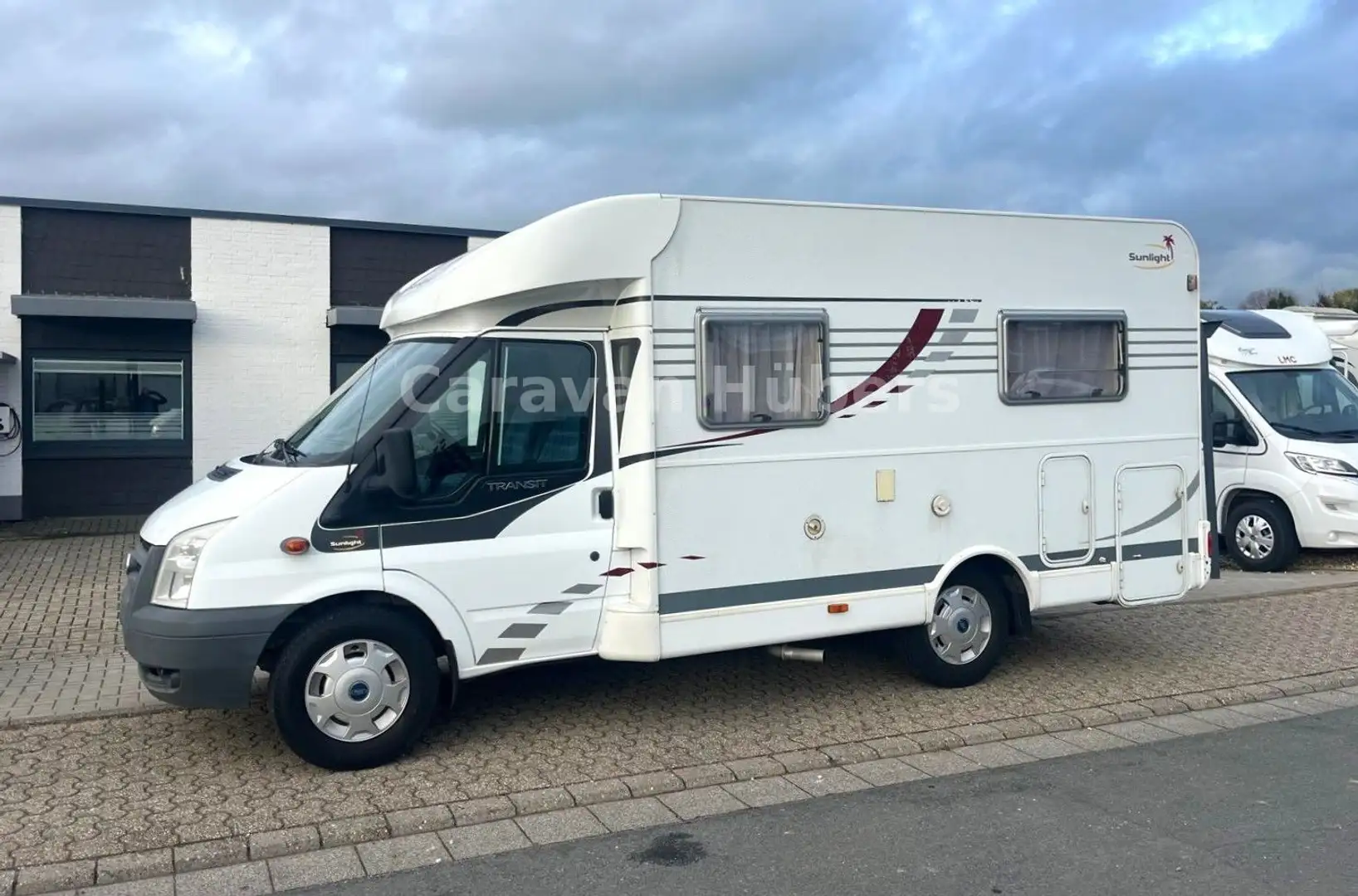 Sunlight T 58 - Festbett - Klima - Tempomat - Weiß - 1