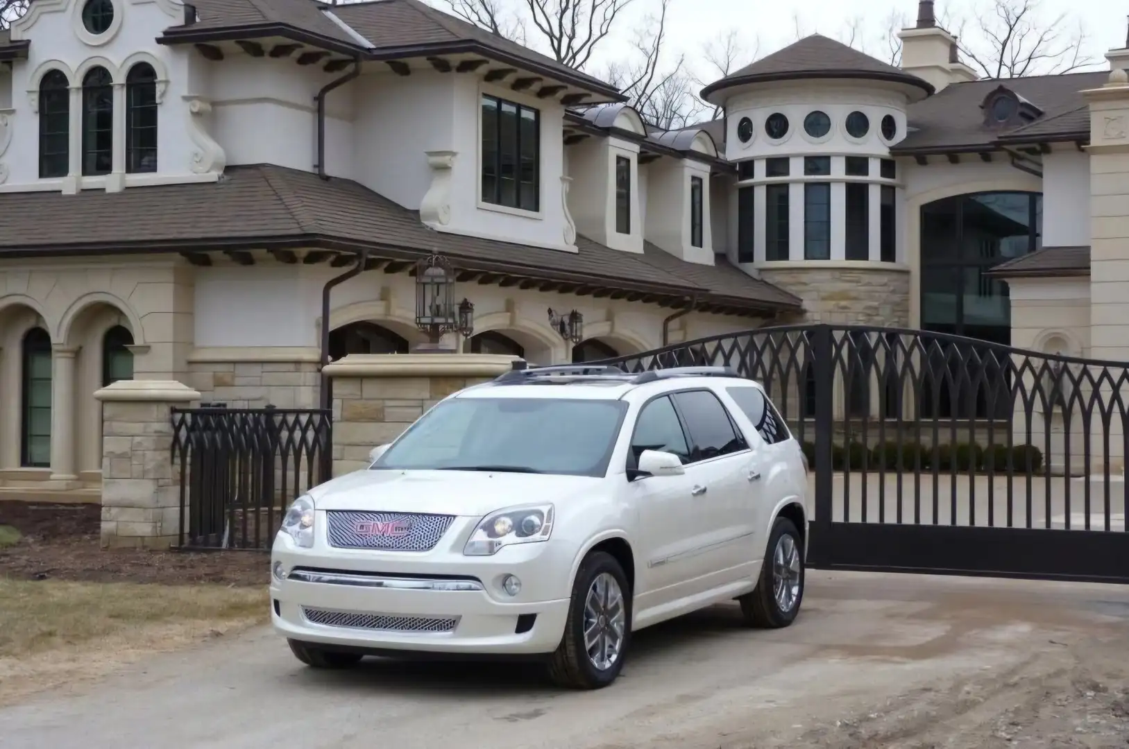 GMC Acadia Denali Weiß - 1