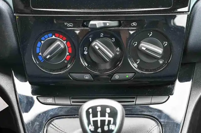 Lancia Ypsilon view 15