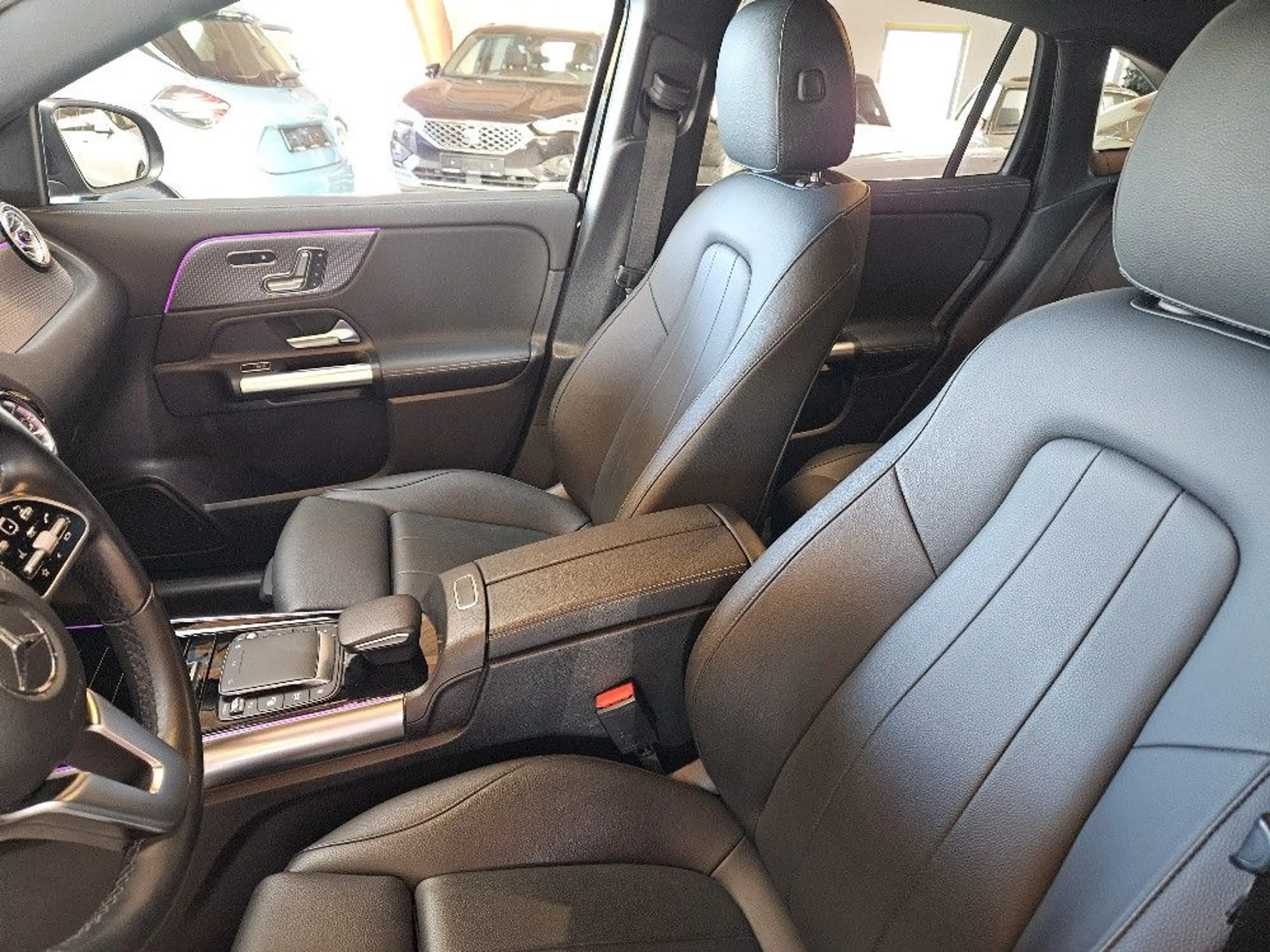 Mercedes-Benz EQA 250 Progressive Advanced FAP+AHK+Night Paket — photo 10