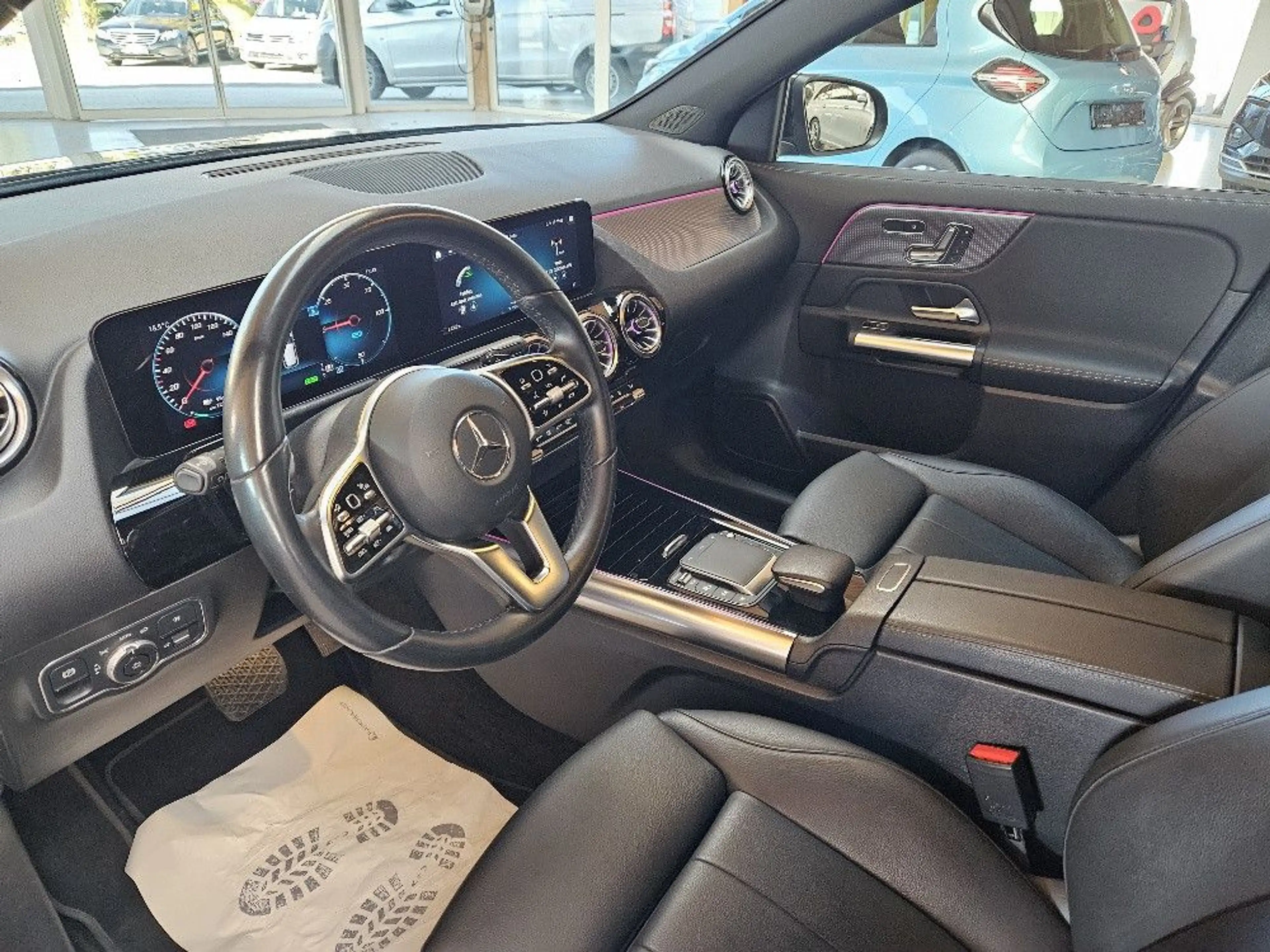 Mercedes-Benz EQA 250 Progressive Advanced FAP+AHK+Night Paket — photo 9