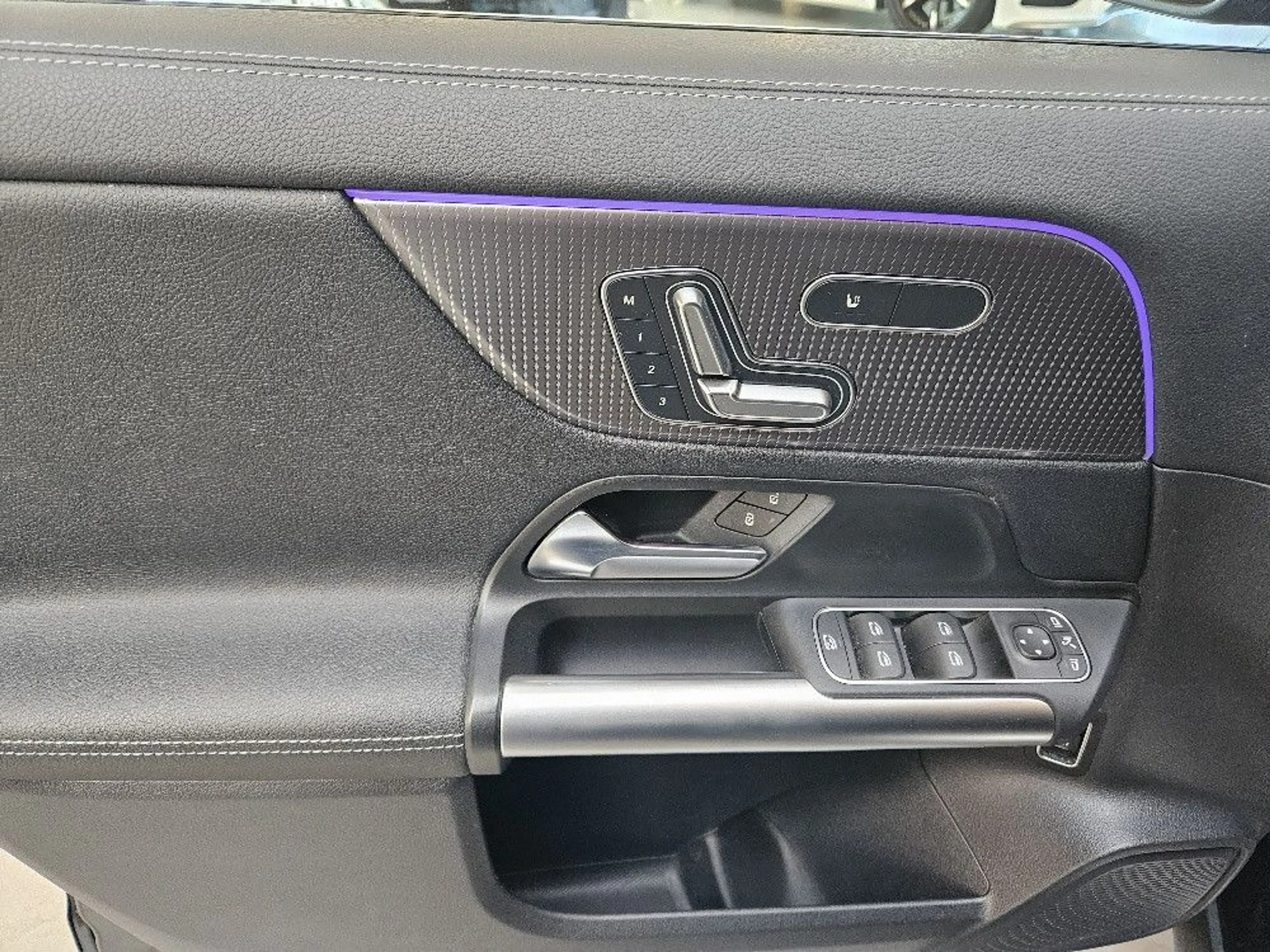 Mercedes-Benz EQA 250 Progressive Advanced FAP+AHK+Night Paket — photo 12