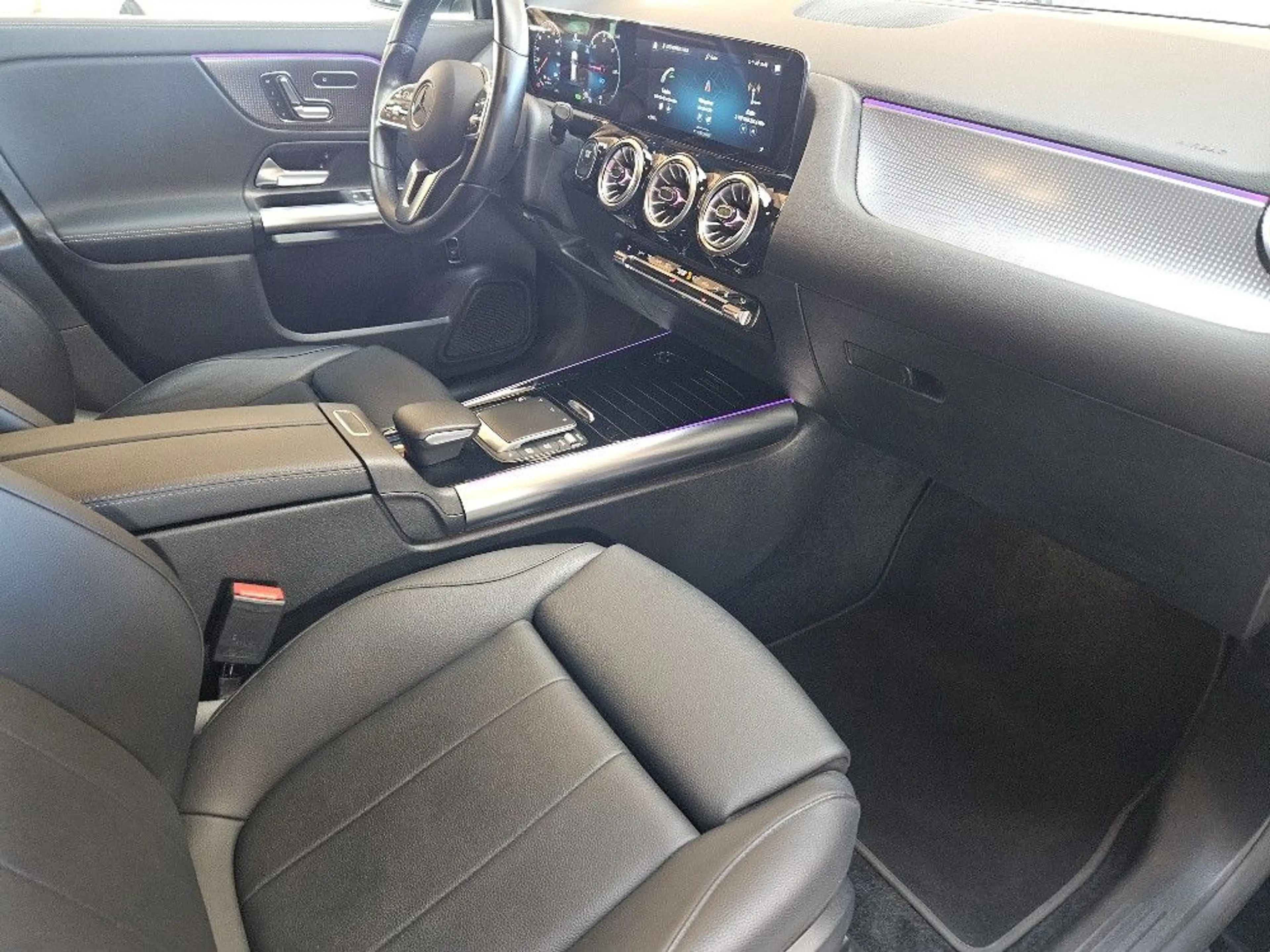 Mercedes-Benz EQA 250 Progressive Advanced FAP+AHK+Night Paket — photo 11