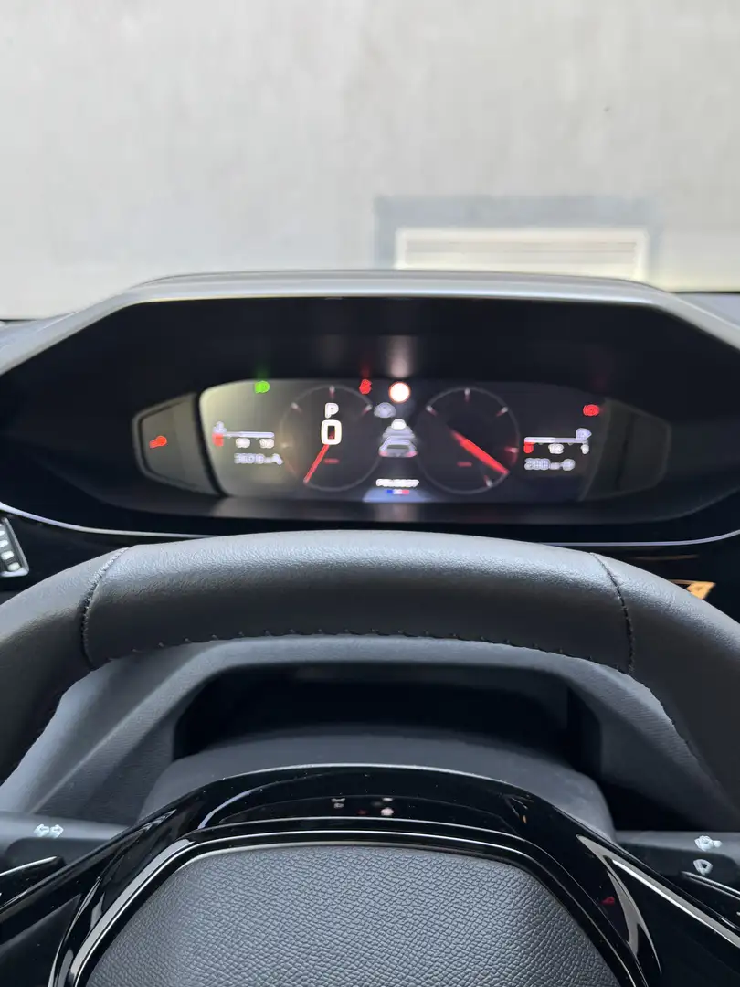 Peugeot 408 PureTech 130 EAT8 Allure Pack - 2