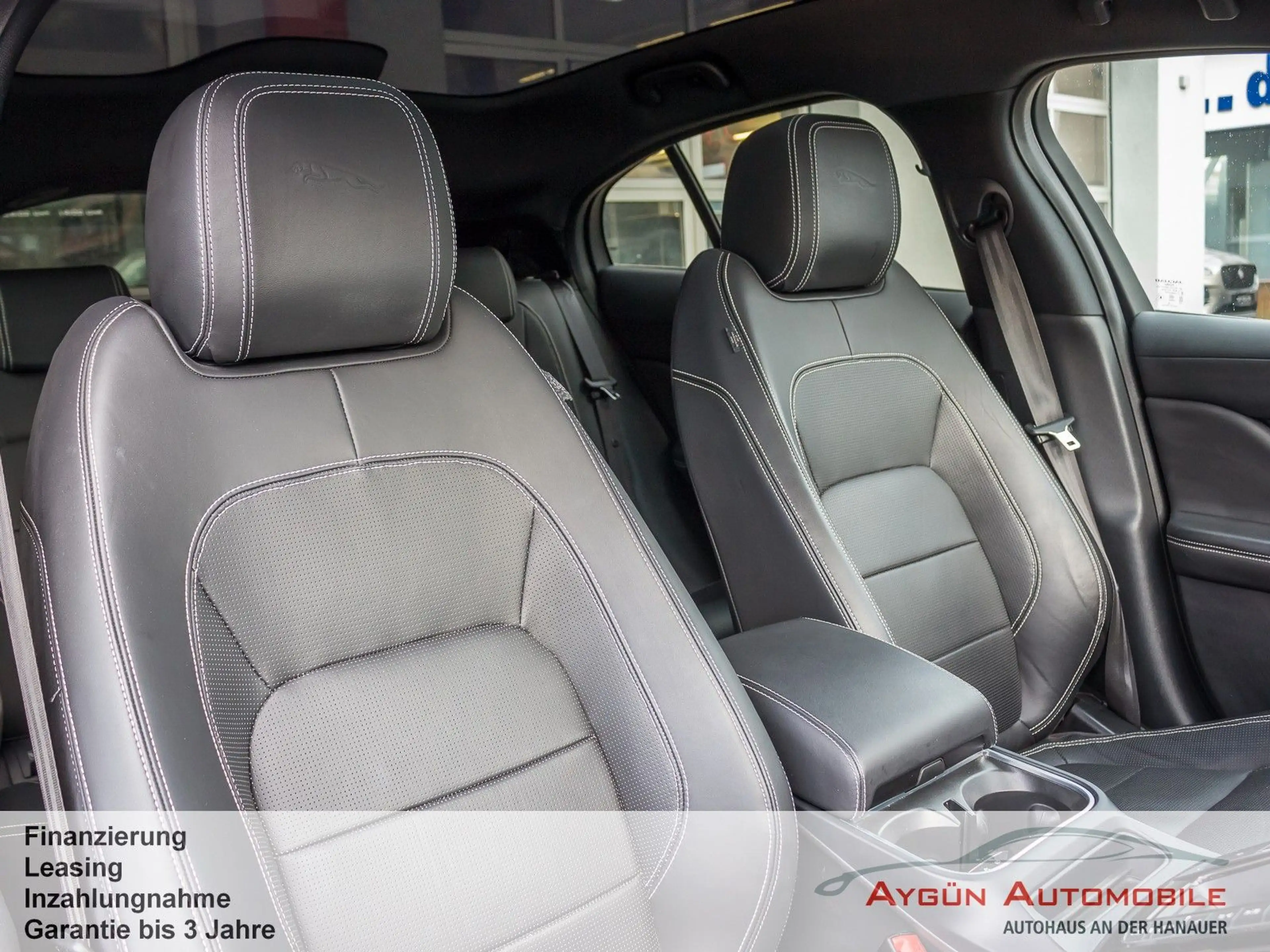 Jaguar I-Pace EV400 HSE*AHK*Head-Up*Luftfederung*Pano* — photo 13