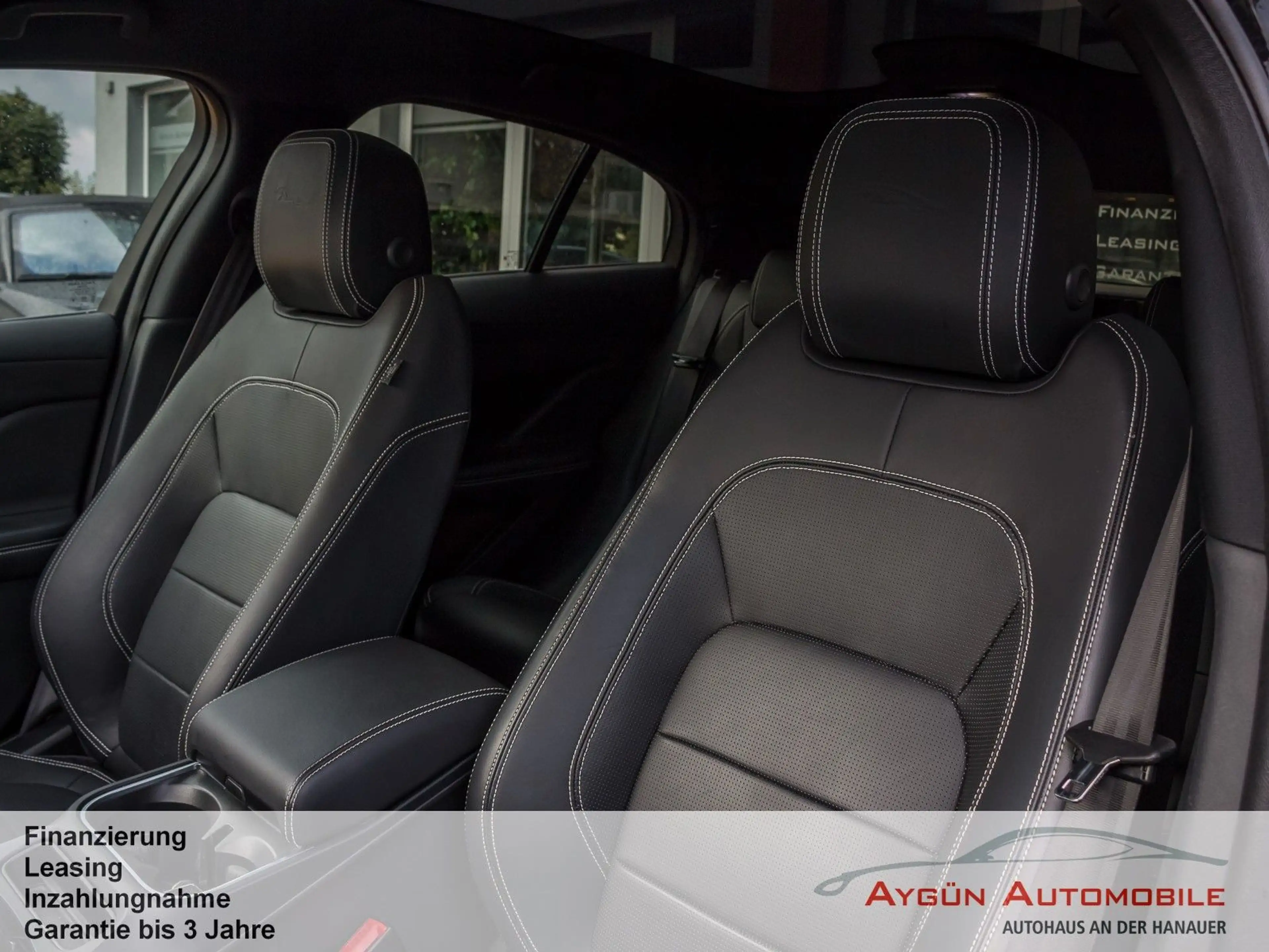 Jaguar I-Pace EV400 HSE*AHK*Head-Up*Luftfederung*Pano* — photo 11
