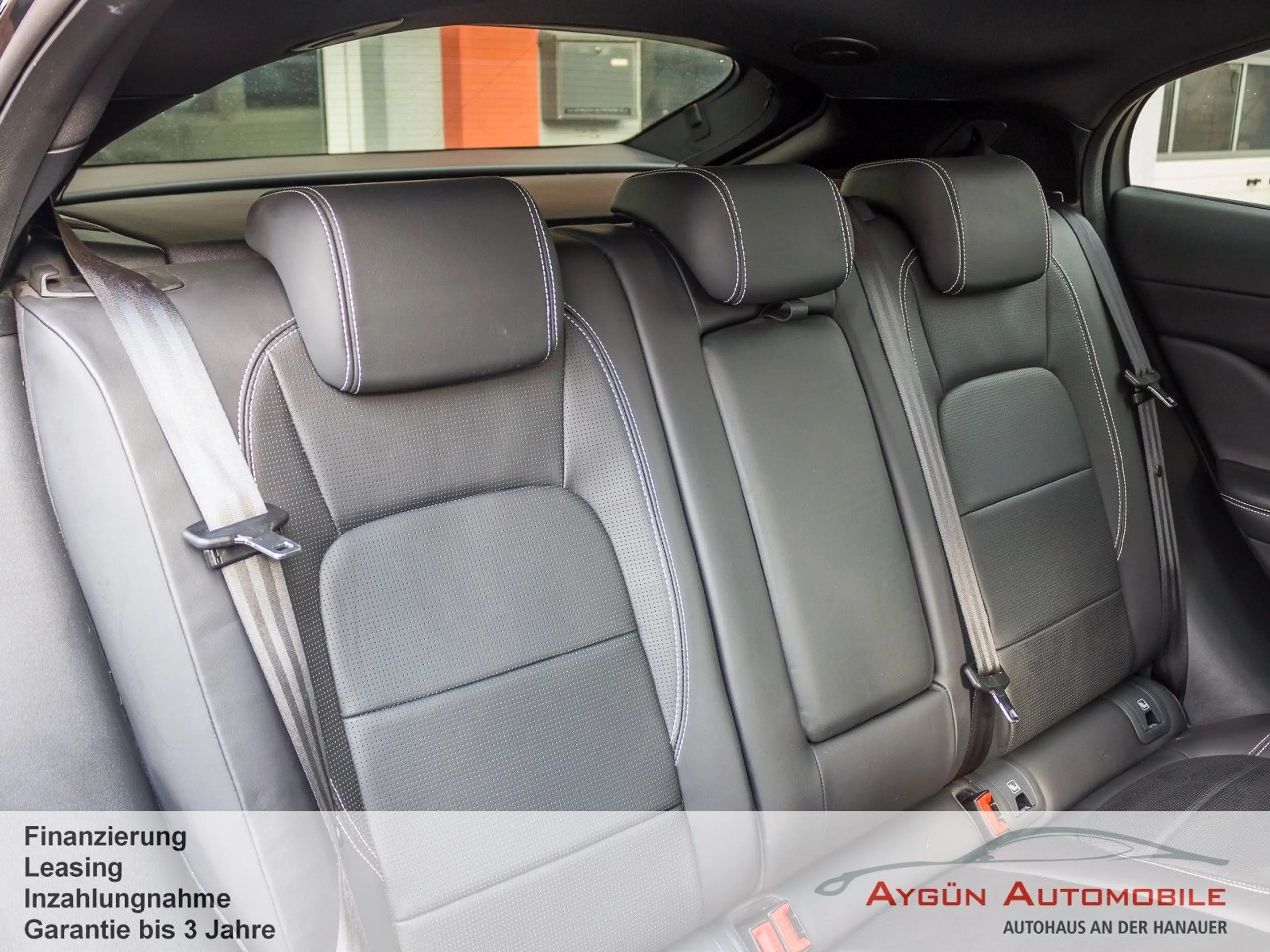 Jaguar I-Pace EV400 HSE*AHK*Head-Up*Luftfederung*Pano* — photo 15