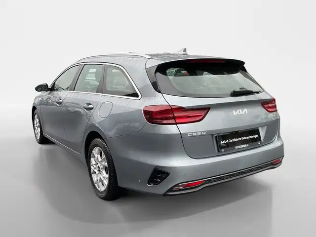 Kia Ceed view 4