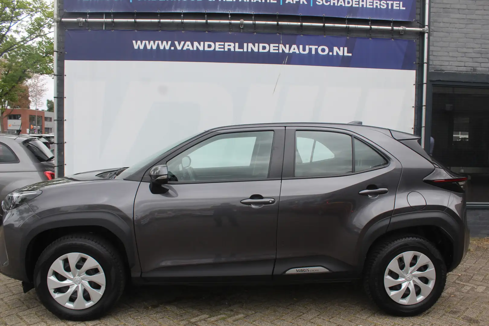 Toyota Yaris Cross 1.5 Hybrid Active Apple carplay/ android auto l Ar Grijs - 2