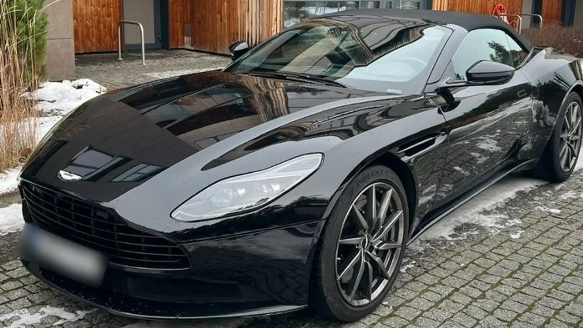 Aston Martin DB11 Volante 4.0 510 Noir - 1