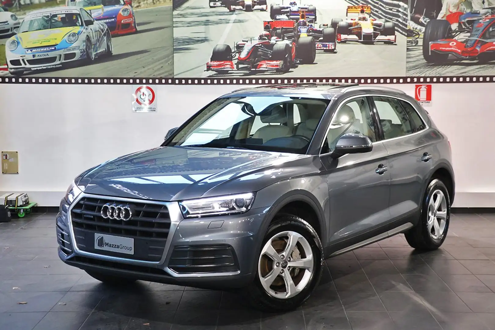 Audi Q5 40 TDI Quattro S-Tronic Business -TETTO/PELLE/TEL. Grigio - 1