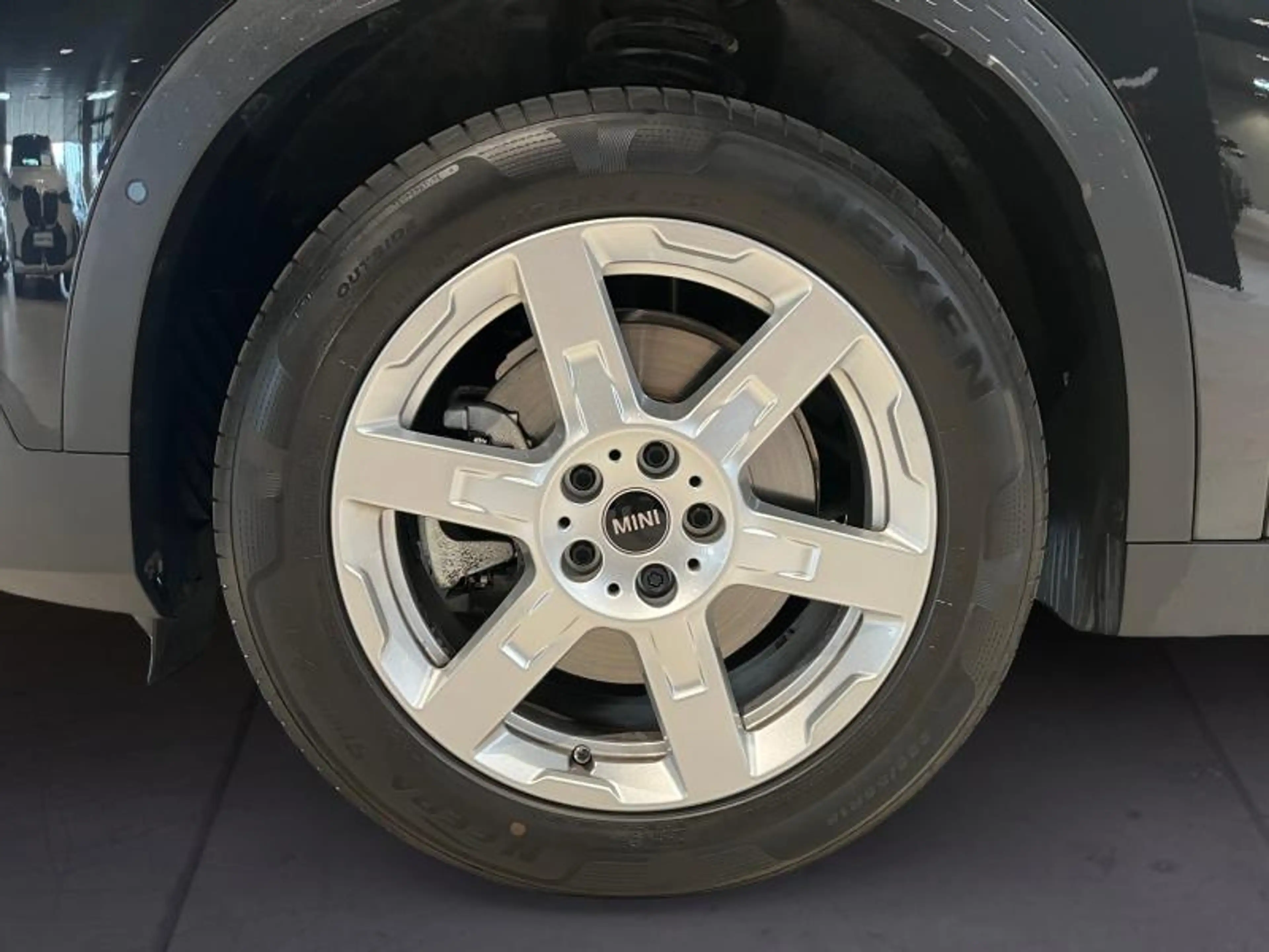 MINI Countryman C Countryman C — photo 9