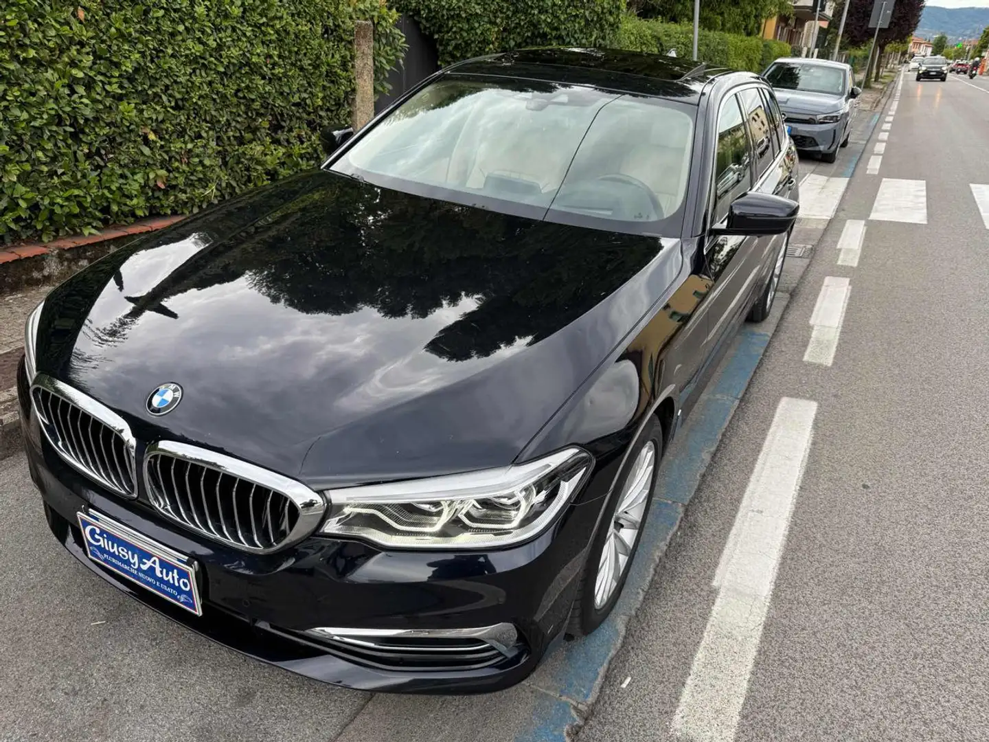 BMW 525 d Touring Luxury Bleu - 1